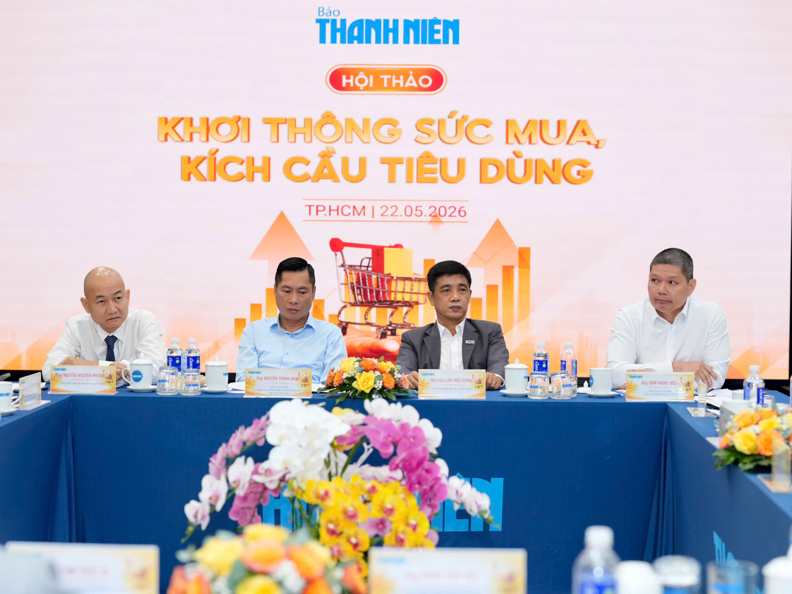 Người tiêu dùng giờ khác xưa nhiều, phải tin mới chi tiền- Ảnh 2. Người tiêu dùng giờ khác xưa nhiều, phải tin mới chi tiền- Ảnh 2.