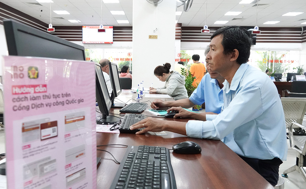 TP.HCM mở hướng đi cho người hoạt động không chuyên trách - Ảnh 1.