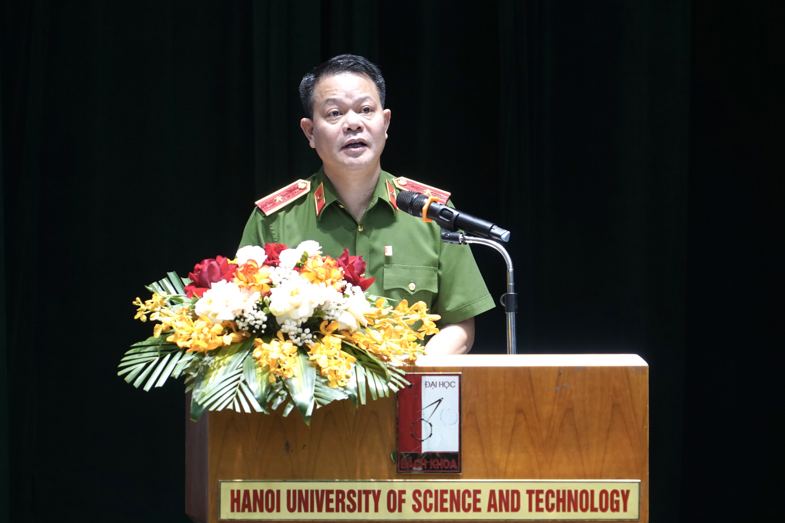 Hơn 50 cảnh sát hoàn thành khóa học công nghệ thông tin chất lượng cao- Ảnh 3. Hơn 50 cảnh sát hoàn thành khóa học công nghệ thông tin chất lượng cao- Ảnh 3.