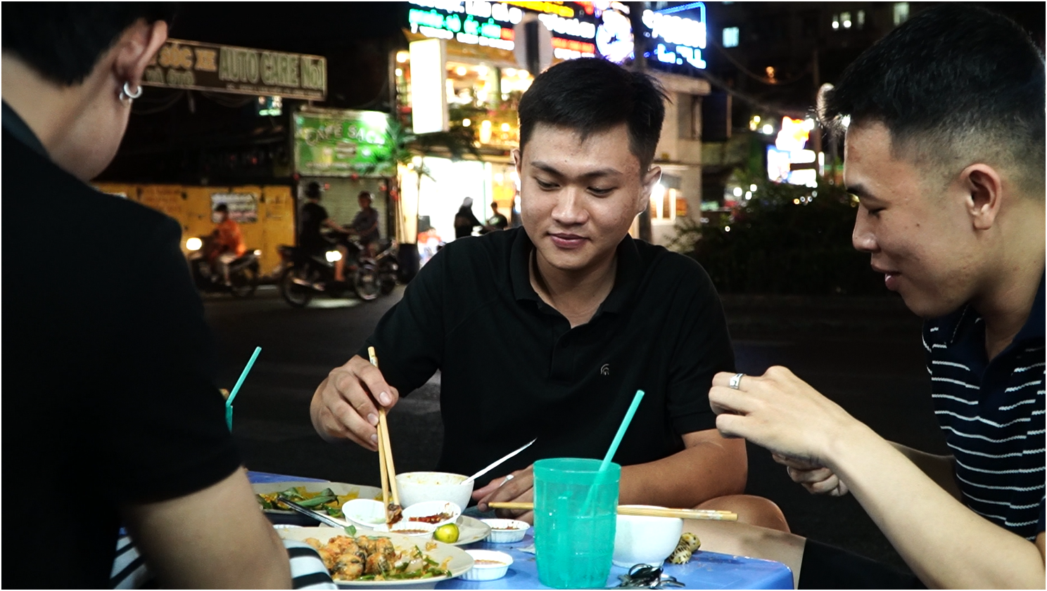 Chuy&ecirc;n gia hiến kế quản vỉa h&egrave; TP.HCM: Bu&ocirc;n b&aacute;n theo giờ, ph&acirc;n v&ugrave;ng khai th&aacute;c  - Ảnh 5.