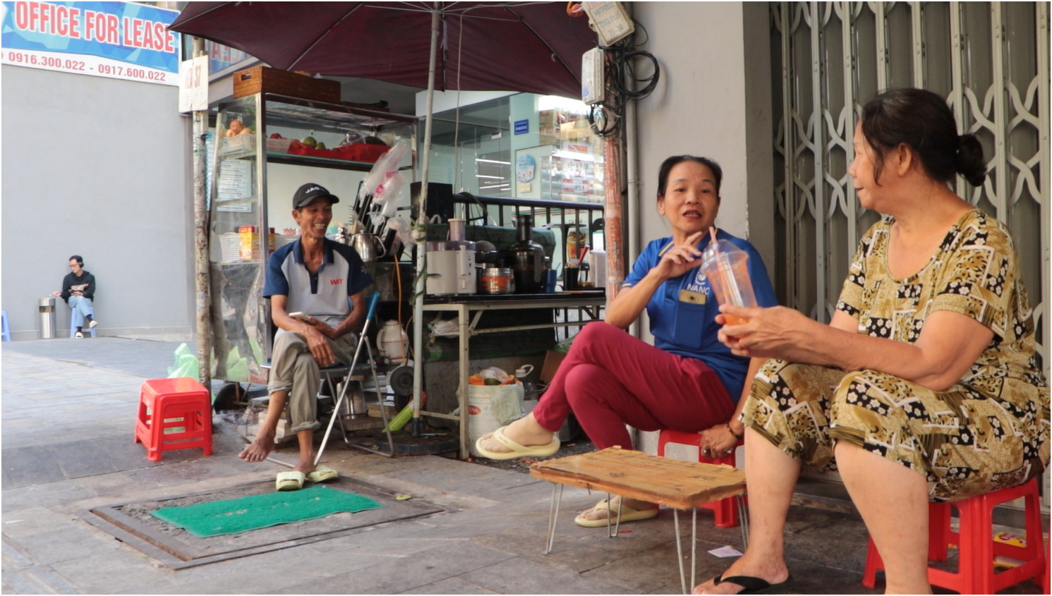 Chuy&ecirc;n gia hiến kế quản vỉa h&egrave; TP.HCM: Bu&ocirc;n b&aacute;n theo giờ, ph&acirc;n v&ugrave;ng khai th&aacute;c  - Ảnh 6.