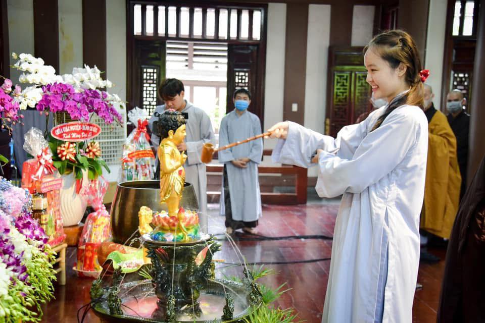 Đi chùa không phải để cầu xin, mà để học sống tử tế hơn - Ảnh 3.