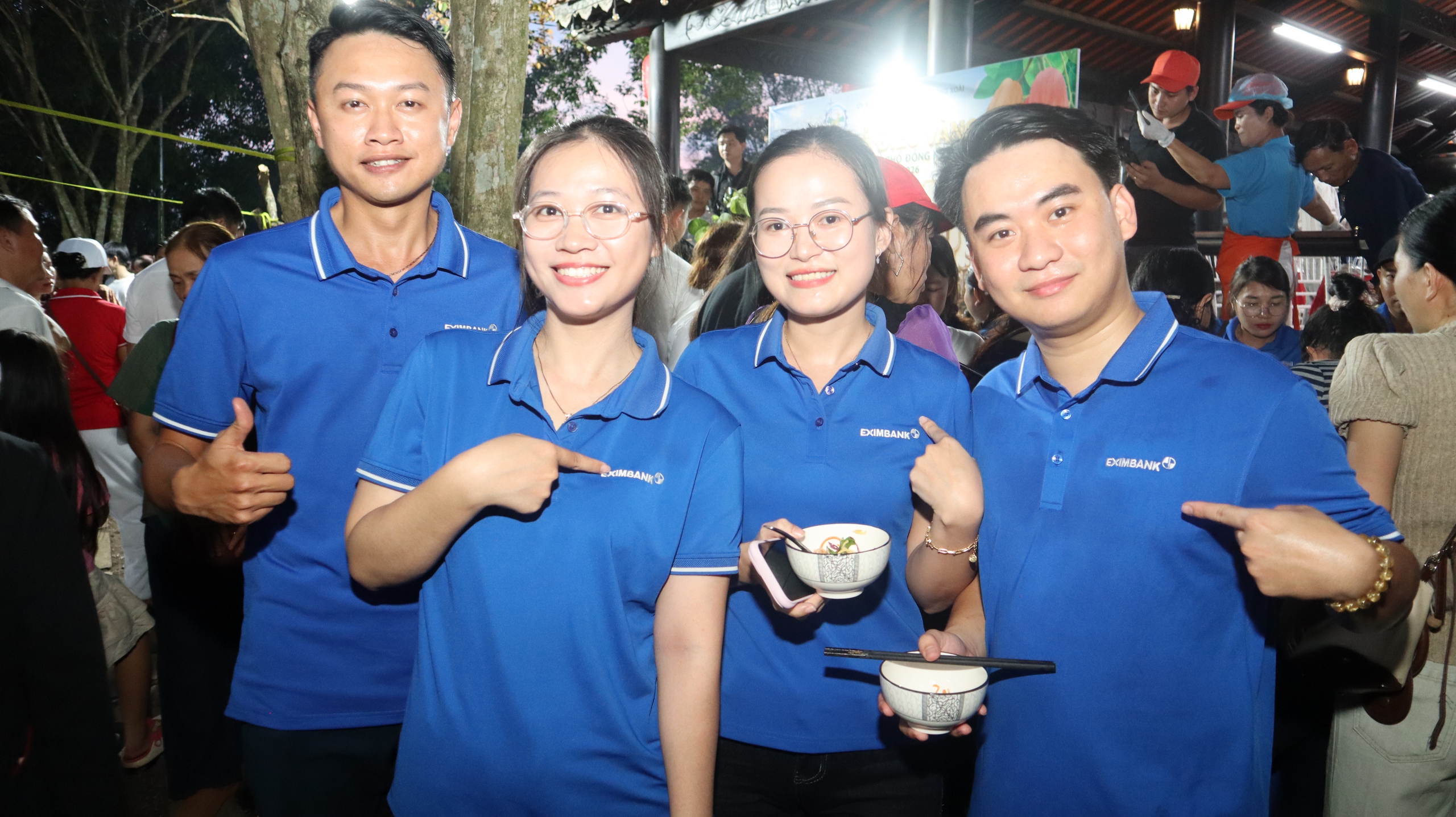 Lễ hội quả điều vàng Đồng Nai: Trăm món ăn từ điều miễn phí- Ảnh 13. Lễ hội quả điều vàng Đồng Nai: Trăm món ăn từ điều miễn phí- Ảnh 13.