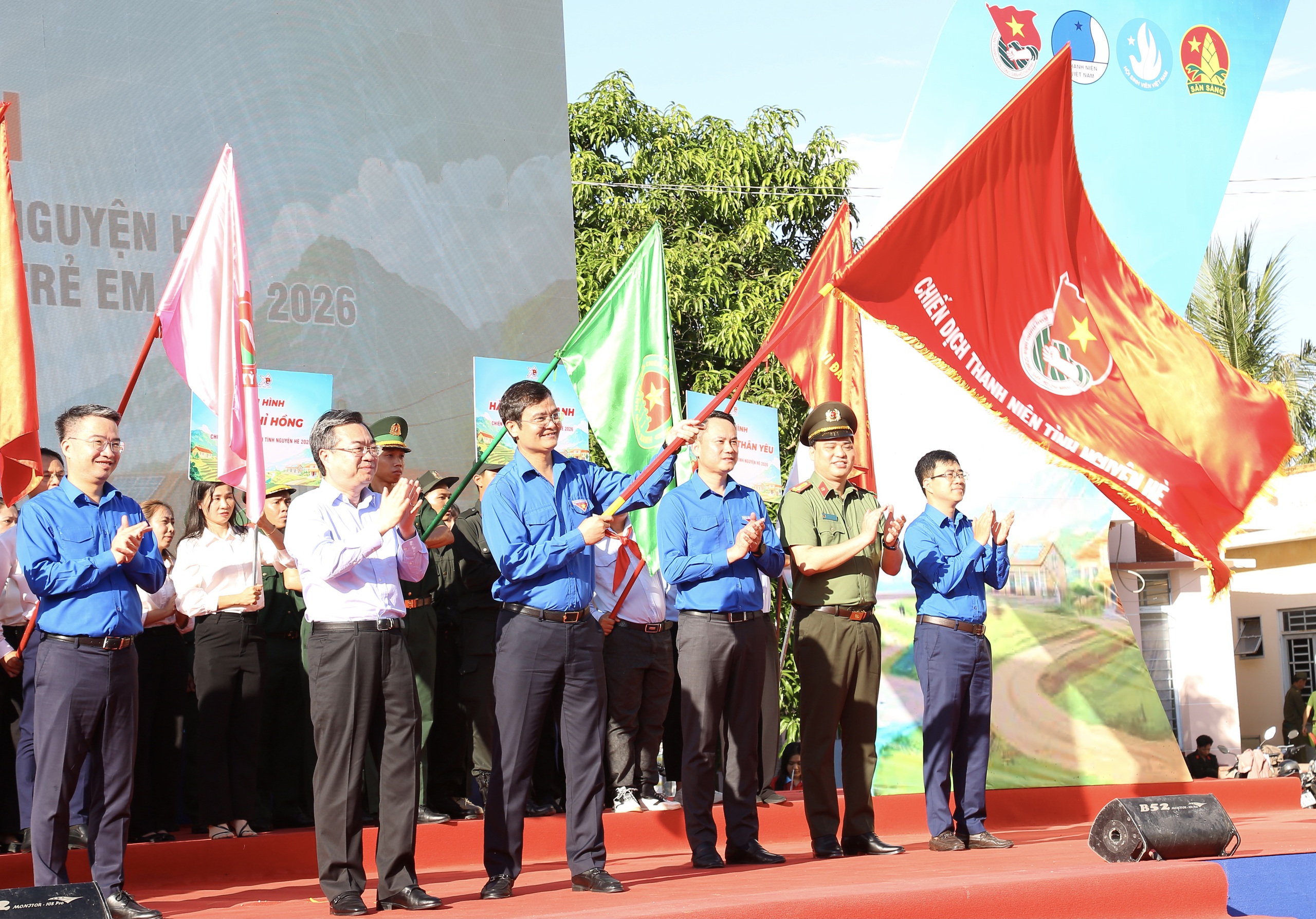 Khơi dậy tinh thần chủ động chọn việc khó, việc mới tại vùng biên giới An Giang - Ảnh 1.
