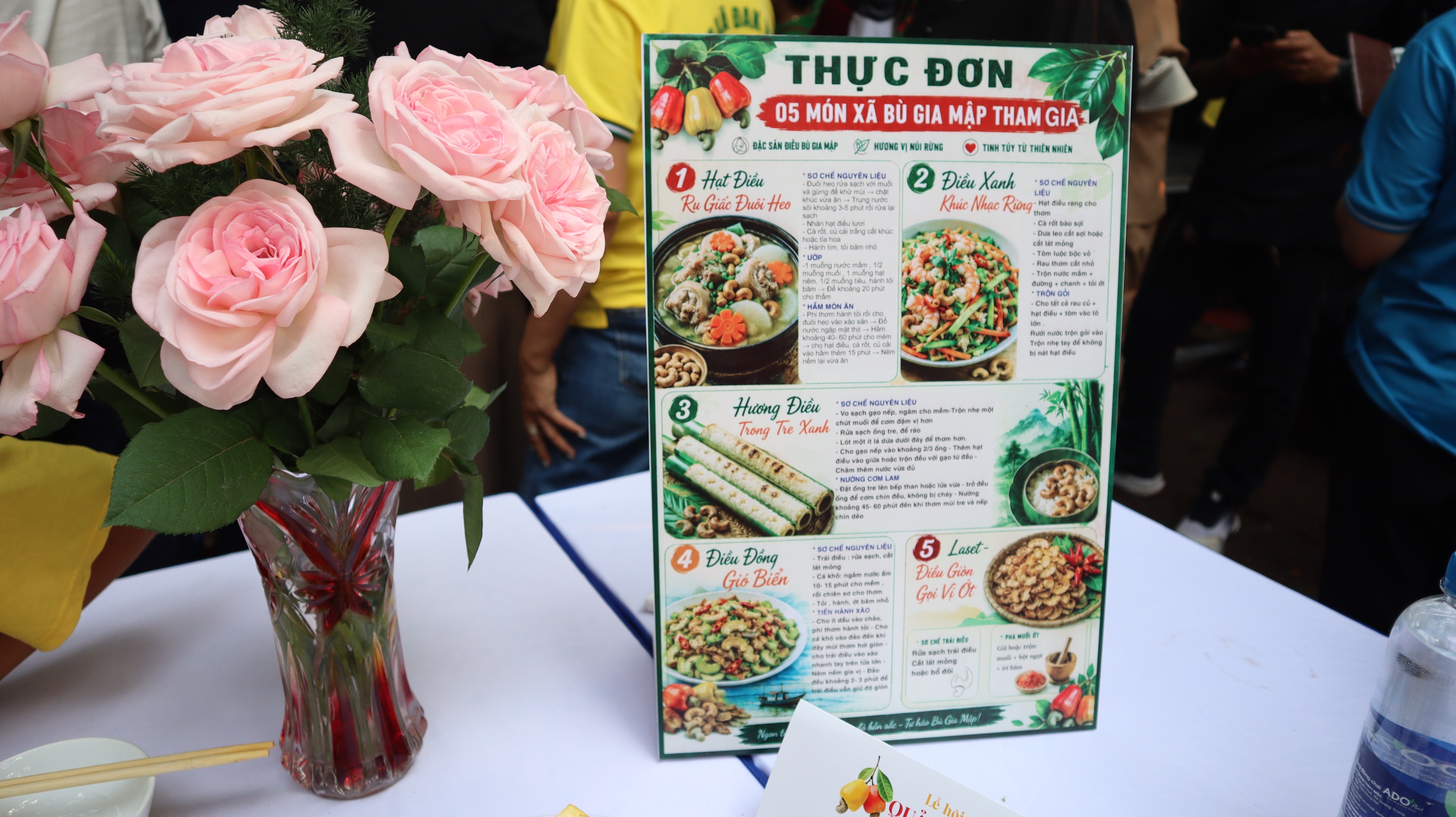 Lễ hội quả điều vàng Đồng Nai: Trăm món ăn từ điều miễn phí- Ảnh 16. Lễ hội quả điều vàng Đồng Nai: Trăm món ăn từ điều miễn phí- Ảnh 16.