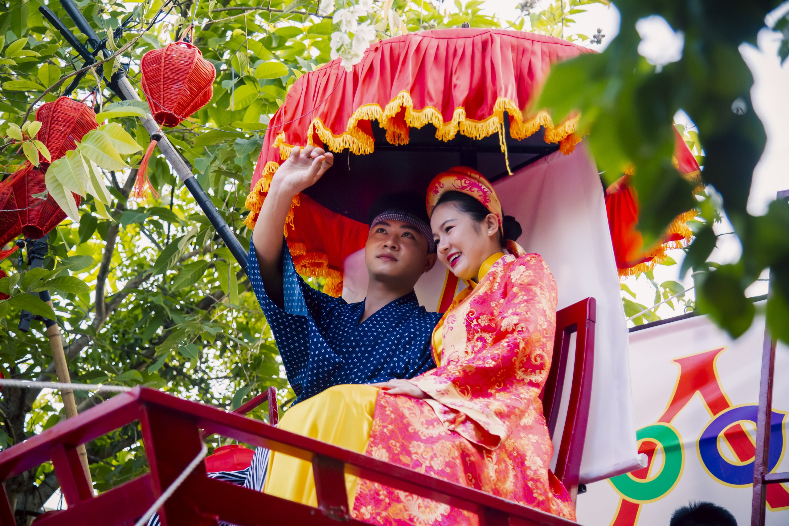 Rực sắc Nhật Bản giữa phố cổ Hội An, du khách chen chân trải nghiệm- Ảnh 2. Rực sắc Nhật Bản giữa phố cổ Hội An, du khách chen chân trải nghiệm- Ảnh 2.