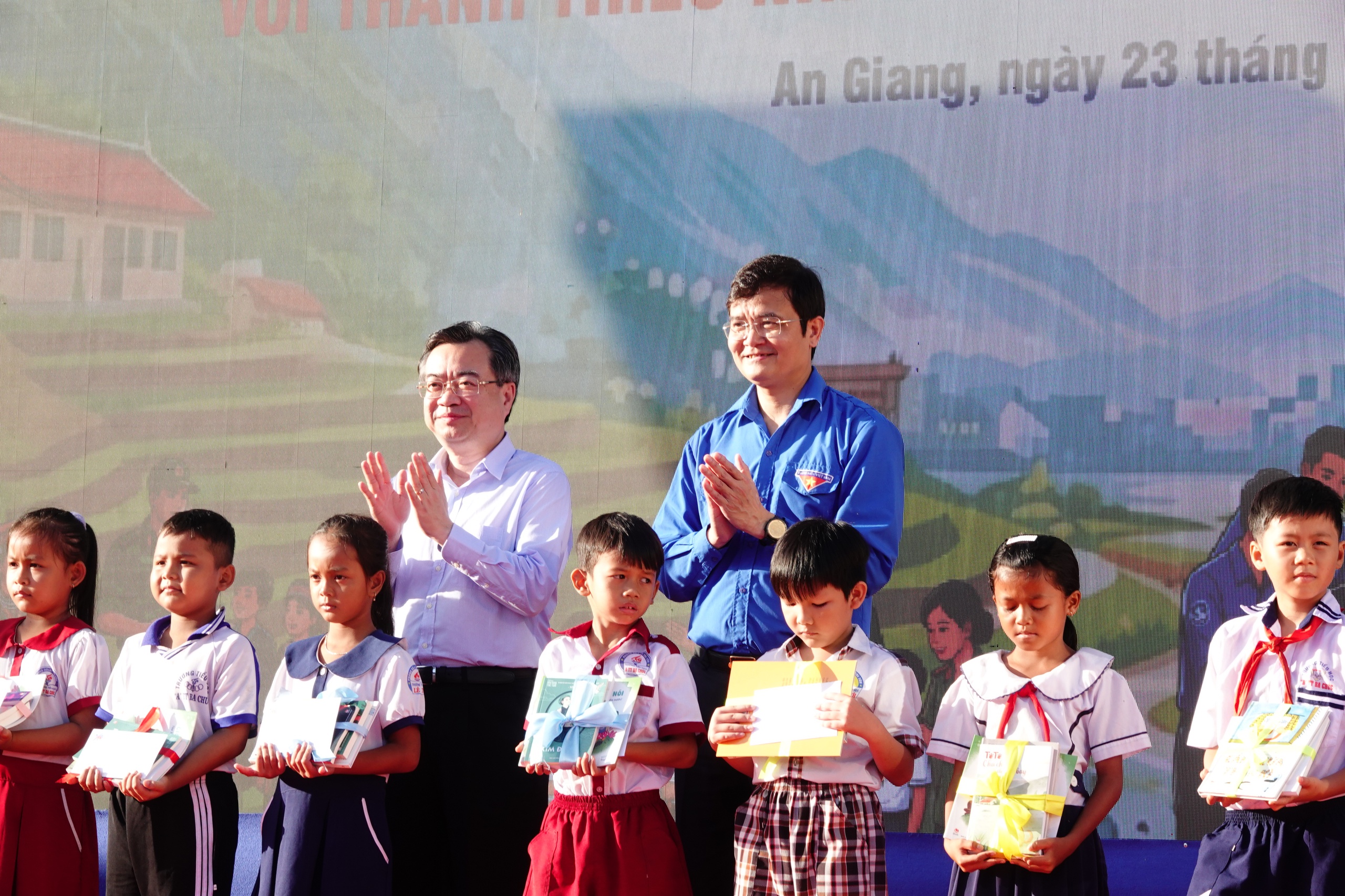 Khơi dậy tinh thần chủ động chọn việc khó, việc mới tại vùng biên giới An Giang - Ảnh 6.