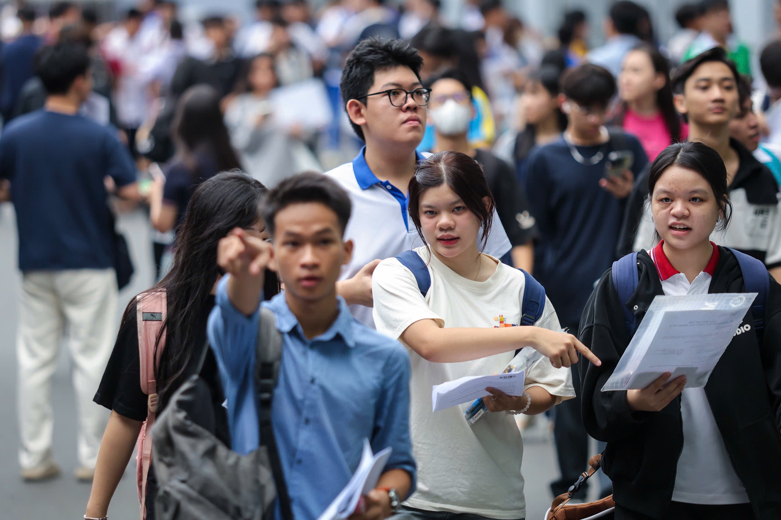 Đ&aacute;nh gi&aacute; năng lực: 63% th&iacute; sinh thi lại cải thiện điểm số, đề thi ra sao? - Ảnh 1.