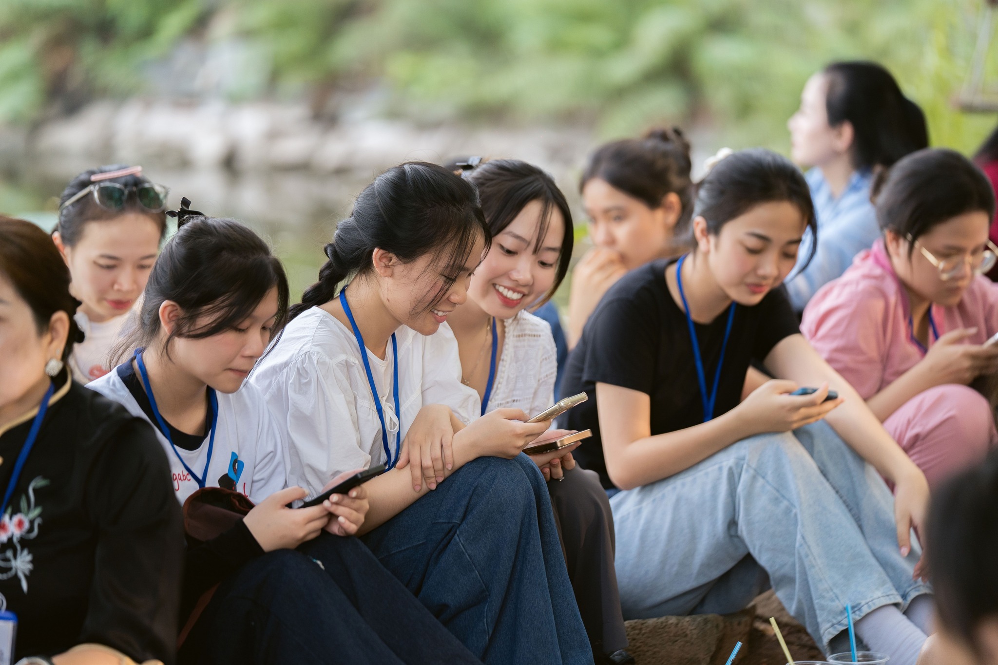 Người trẻ hôm nay đang mệt vì phải làm 'cái tôi' của mình - Ảnh 3.