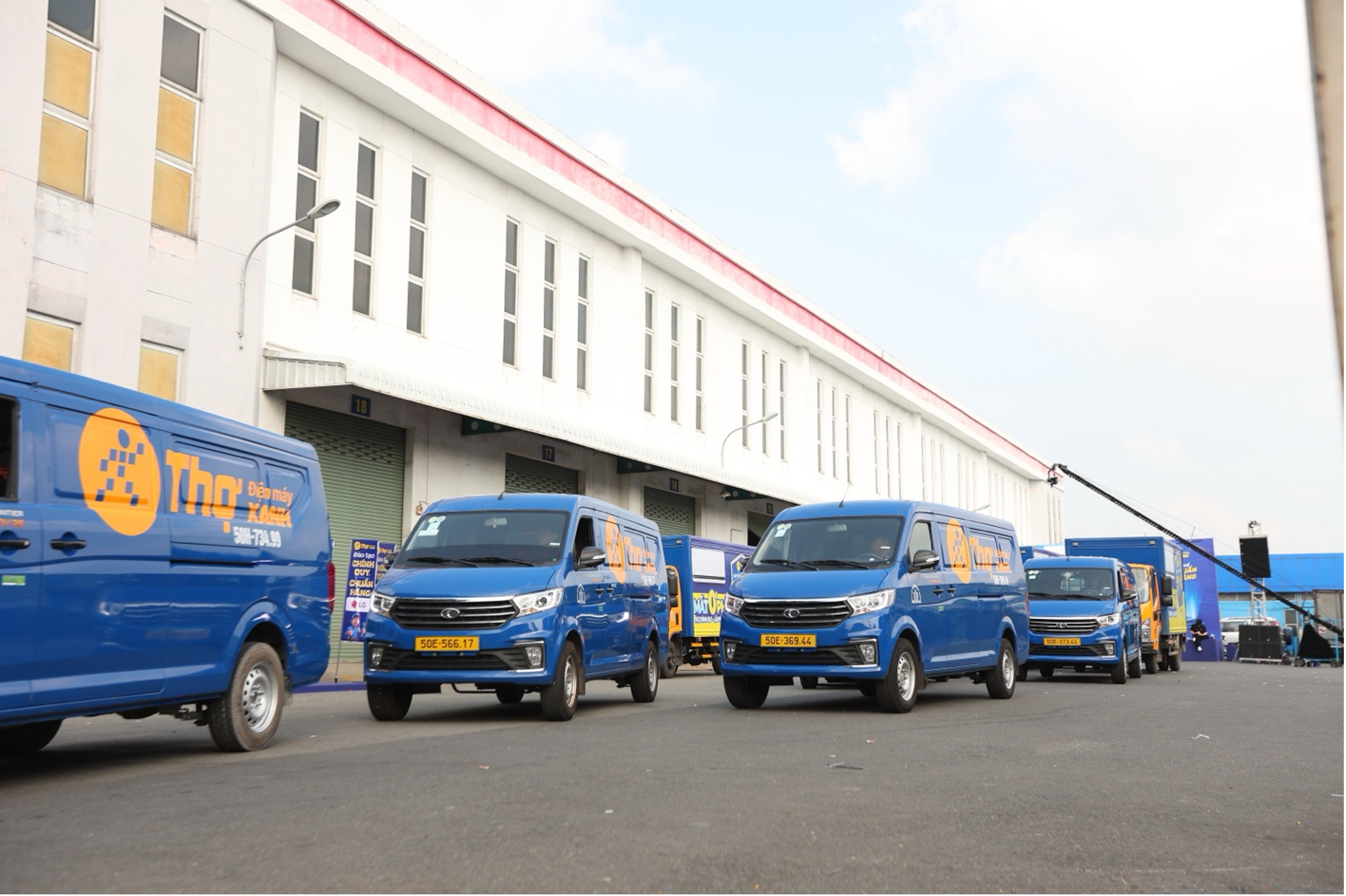 Điện Máy Xanh chào bán hơn 179,5 triệu cổ phiếu, P/E 2026 xấp xỉ 10 lần - Ảnh 3.