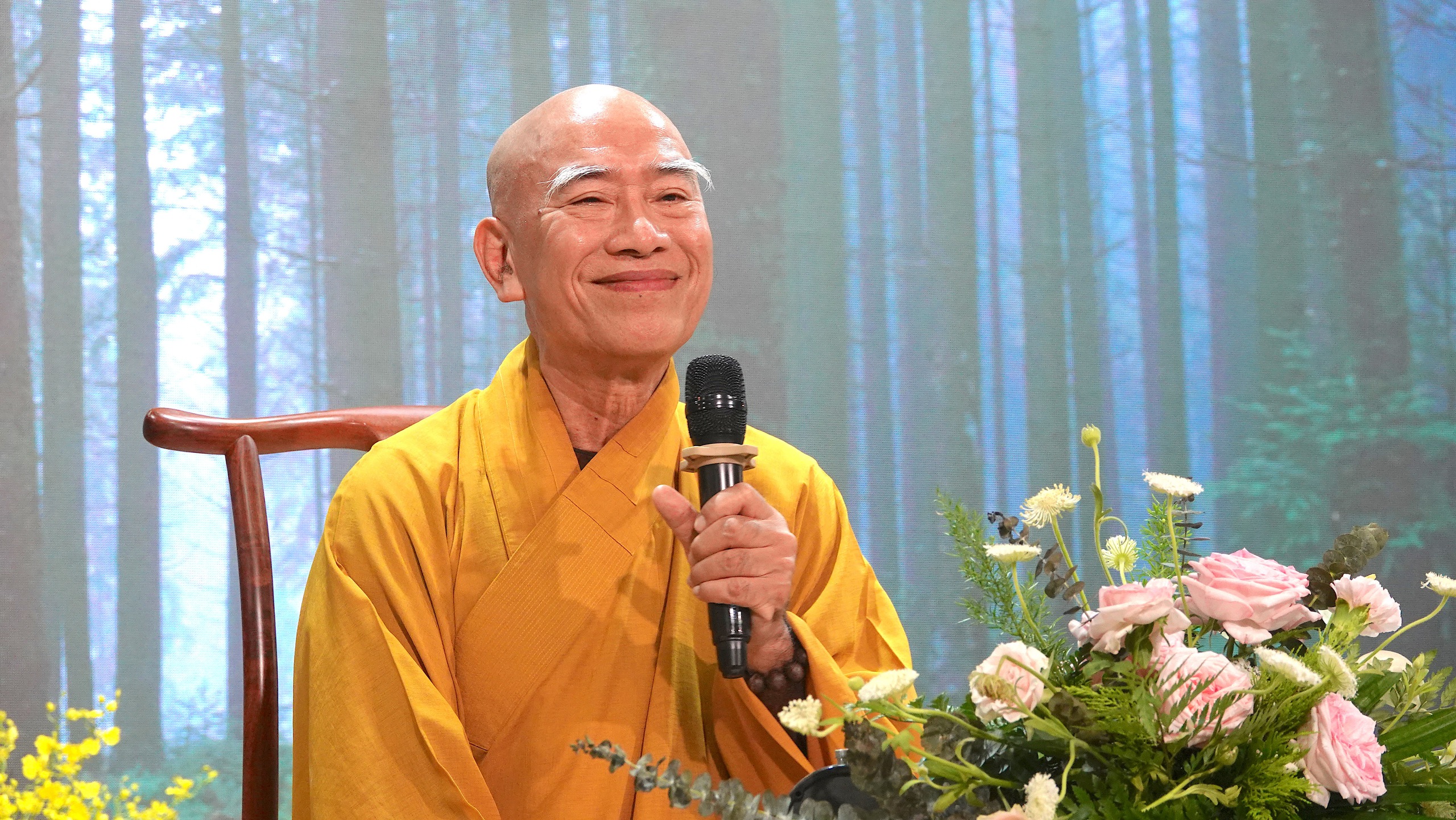 Người trẻ hôm nay đang mệt vì phải làm 'cái tôi' của mình - Ảnh 4.