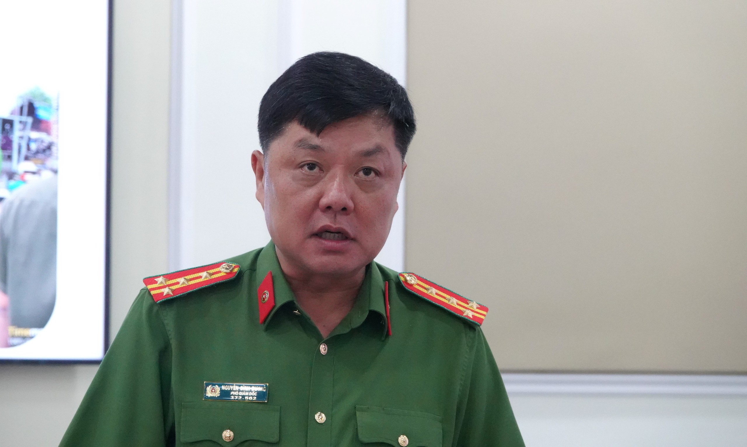 Cao điểm xử lý lấn chiếm vỉa hè: Công an TP.HCM phạt 408 bãi xe không phép- Ảnh 1.