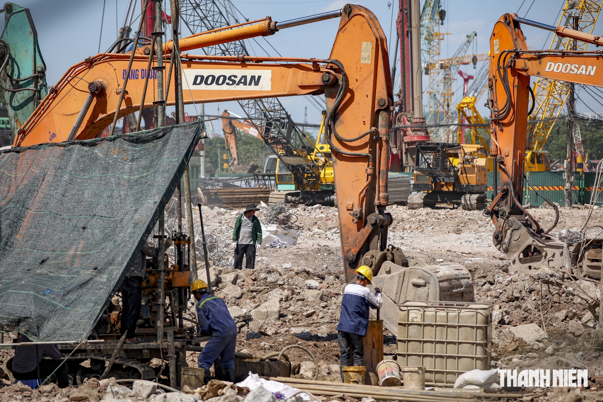 H&agrave; Nội trong ng&agrave;y nắng n&oacute;ng đỉnh điểm- Ảnh 12.