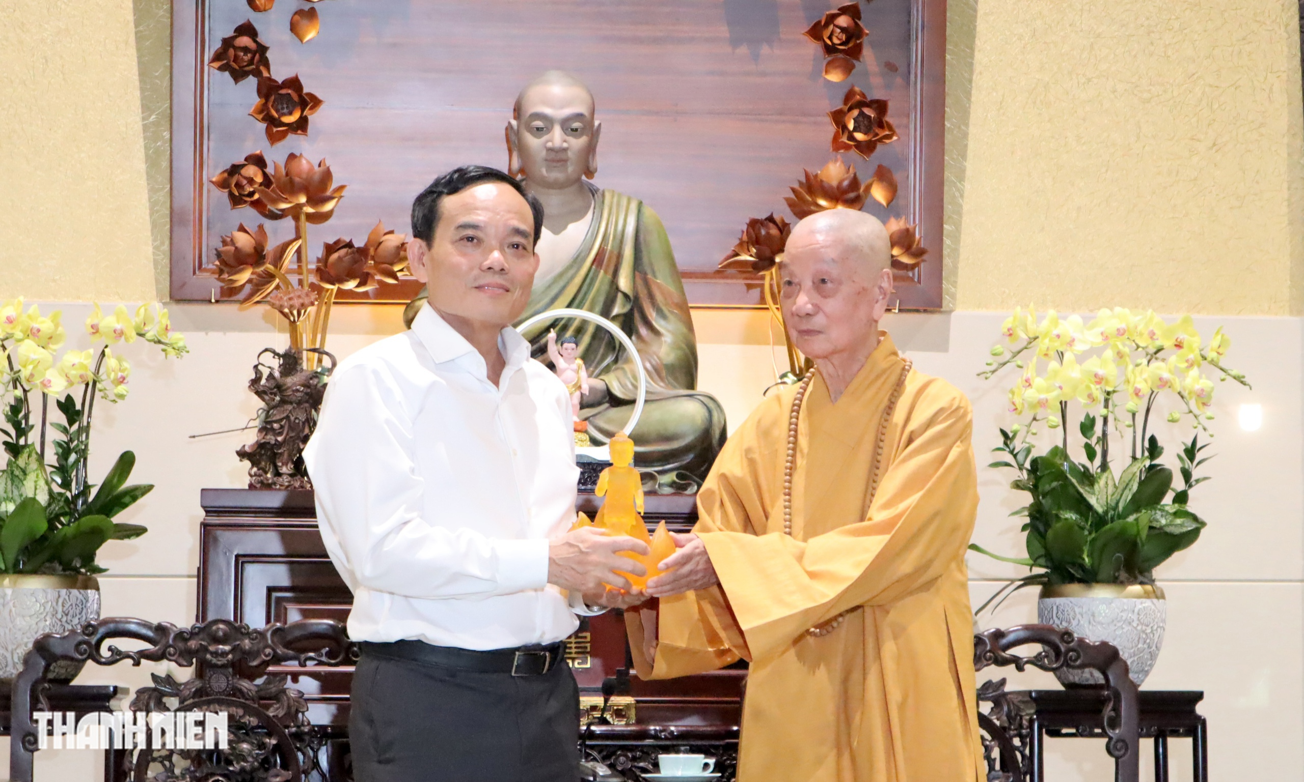 Bí thư Trần Lưu Quang thăm Đức Pháp chủ Giáo hội Phật giáo Việt Nam dịp Phật đản- Ảnh 4. Bí thư Trần Lưu Quang thăm Đức Pháp chủ Giáo hội Phật giáo Việt Nam dịp Phật đản- Ảnh 4.