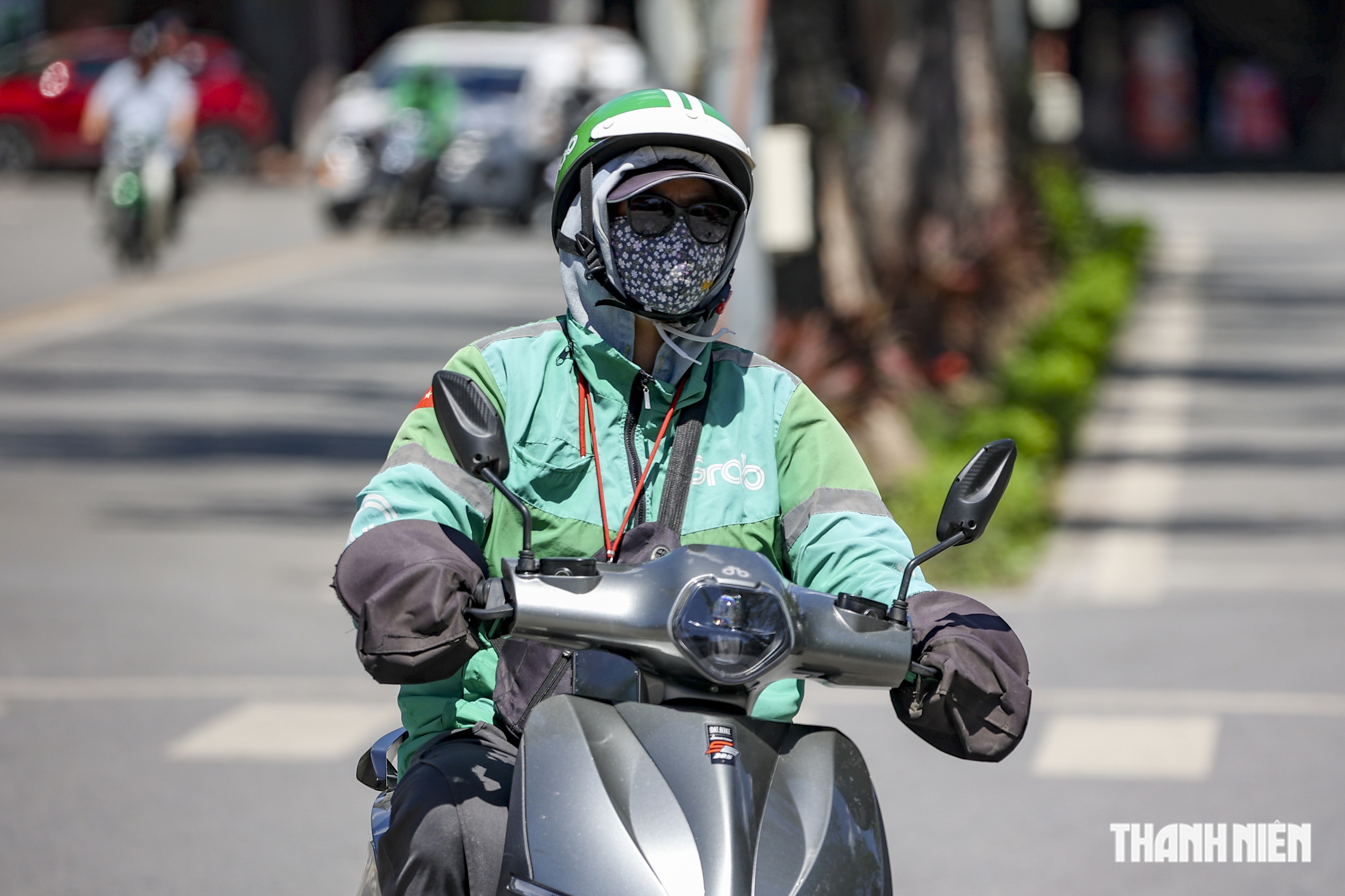 H&agrave; Nội trong ng&agrave;y nắng n&oacute;ng đỉnh điểm- Ảnh 3.