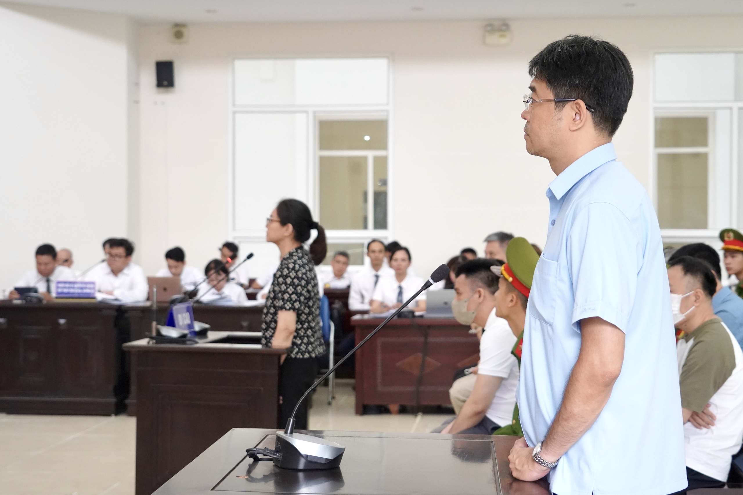 Chồng cựu Cục trưởng Trần Việt Nga bất ngờ được đề nghị hưởng án treo- Ảnh 3. Chồng cựu Cục trưởng Trần Việt Nga bất ngờ được đề nghị hưởng án treo- Ảnh 3.