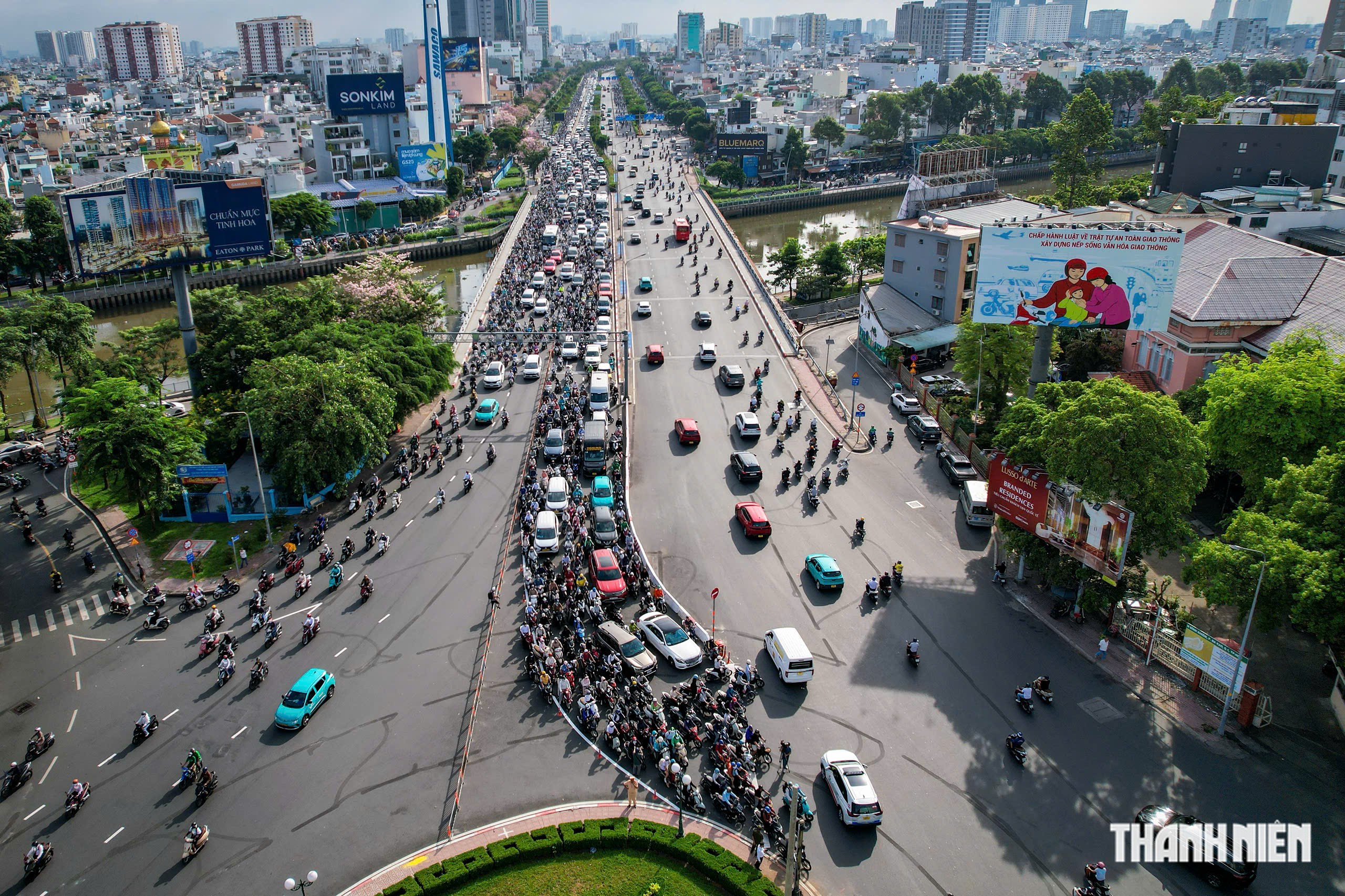 Đ&uacute;ng 4 th&aacute;ng bỏ chạy v&ograve;ng xuyến, v&ograve;ng xoay Điện Bi&ecirc;n Phủ giờ ra sao? - Ảnh 3.