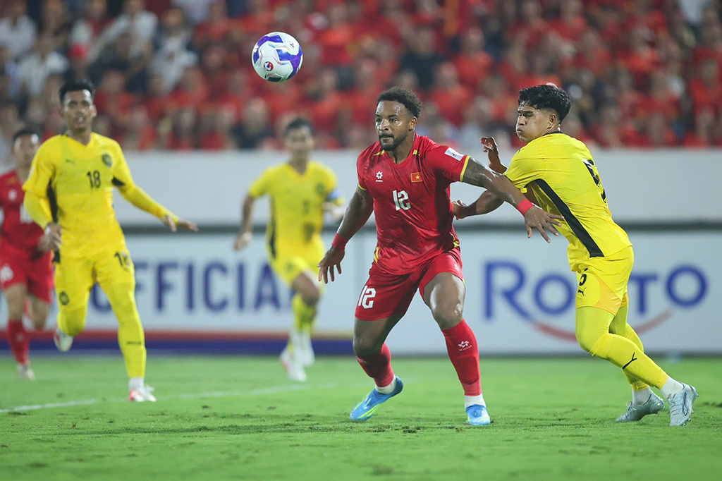 ĐT Malaysia bị 'dội g&aacute;o nước lạnh', ĐT Việt Nam đặt một ch&acirc;n v&agrave;o chung kết AFF Cup 2026?