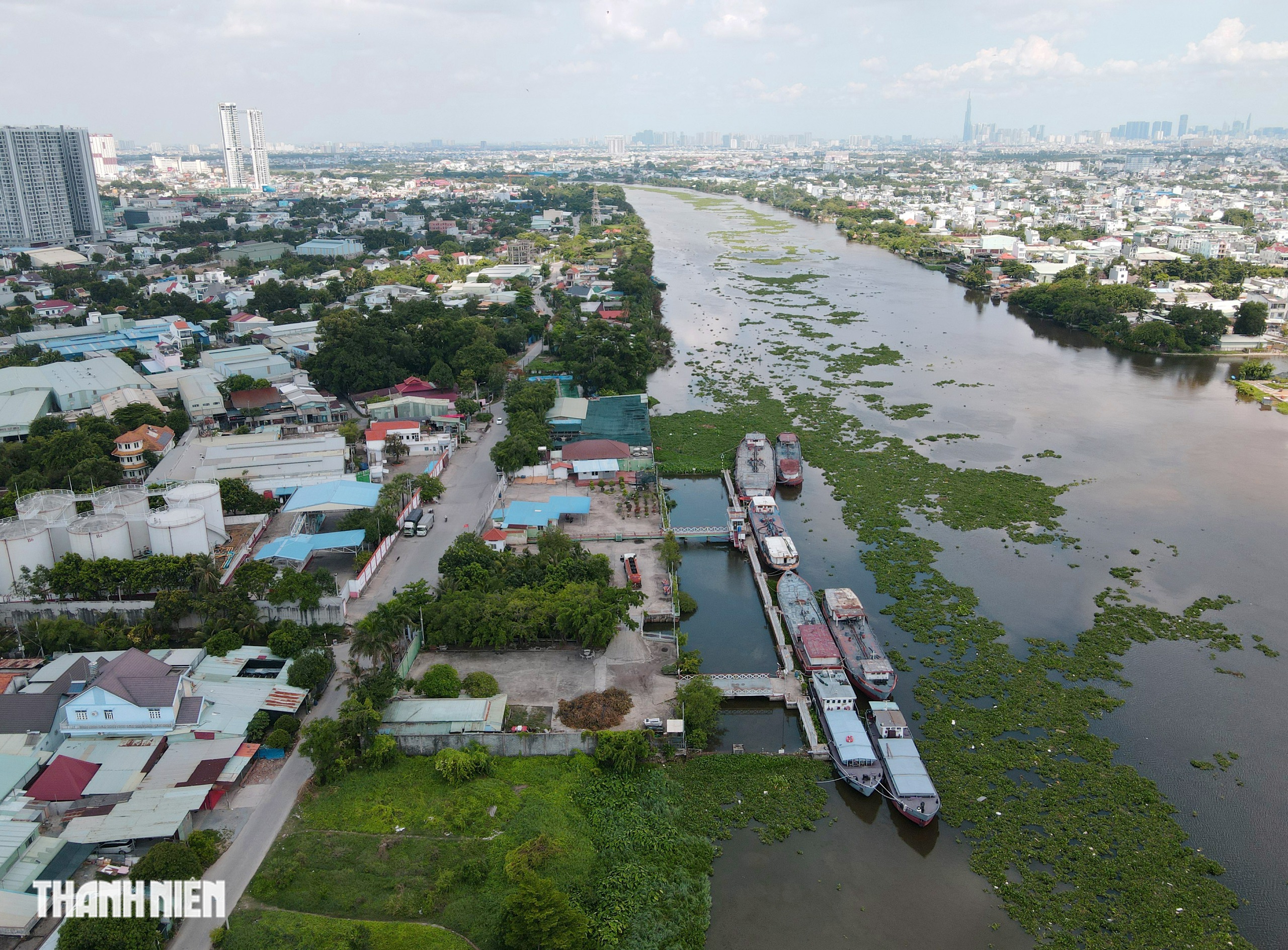 Hiện trạng dự án đường ven sông Sài Gòn trước khi mở rộng 6 làn xe - Ảnh 10.