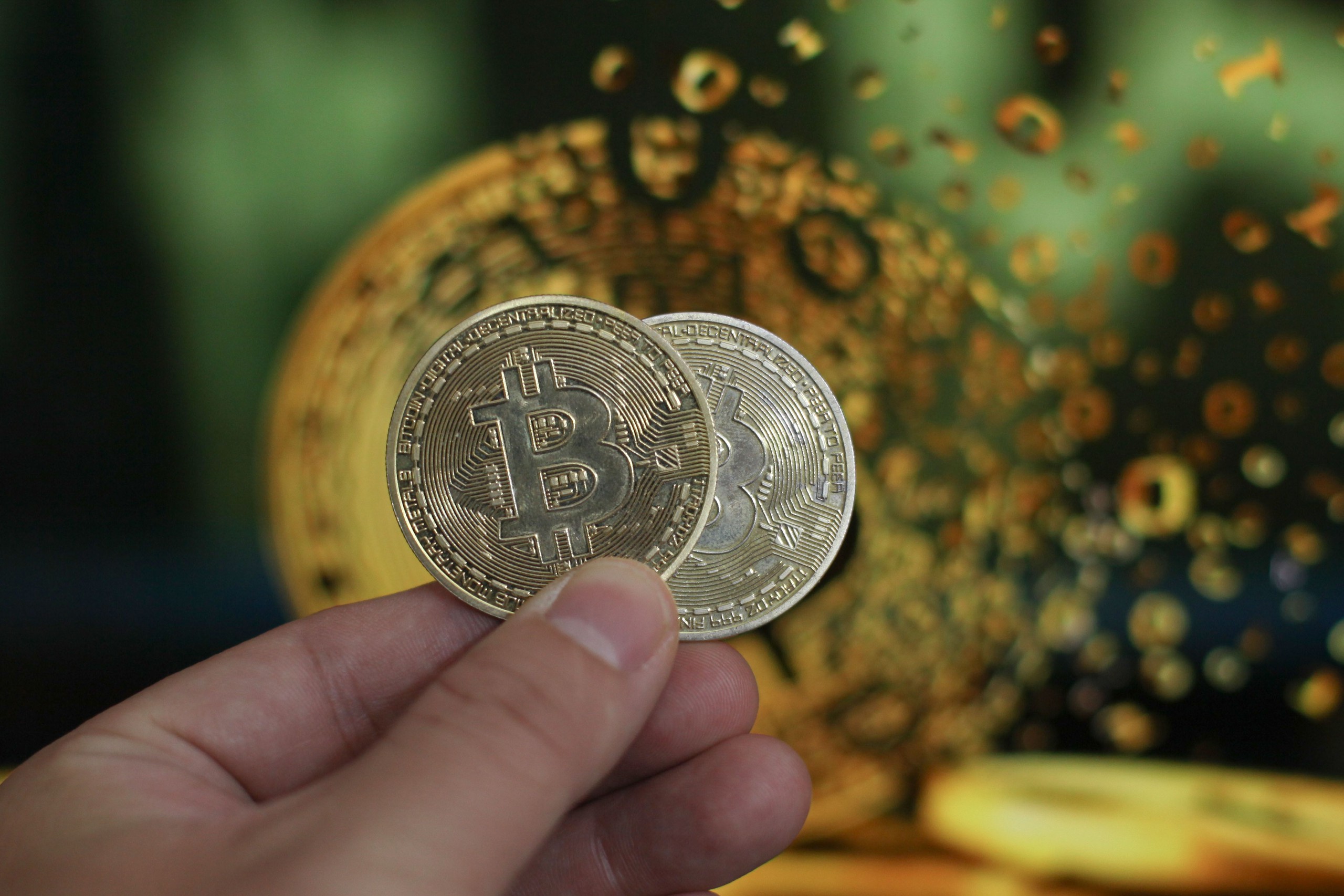 Giá Bitcoin hôm nay 26.5.2026: Rủi ro cao khi dòng vốn chảy khỏi ETF Bitcoin - Ảnh 1.