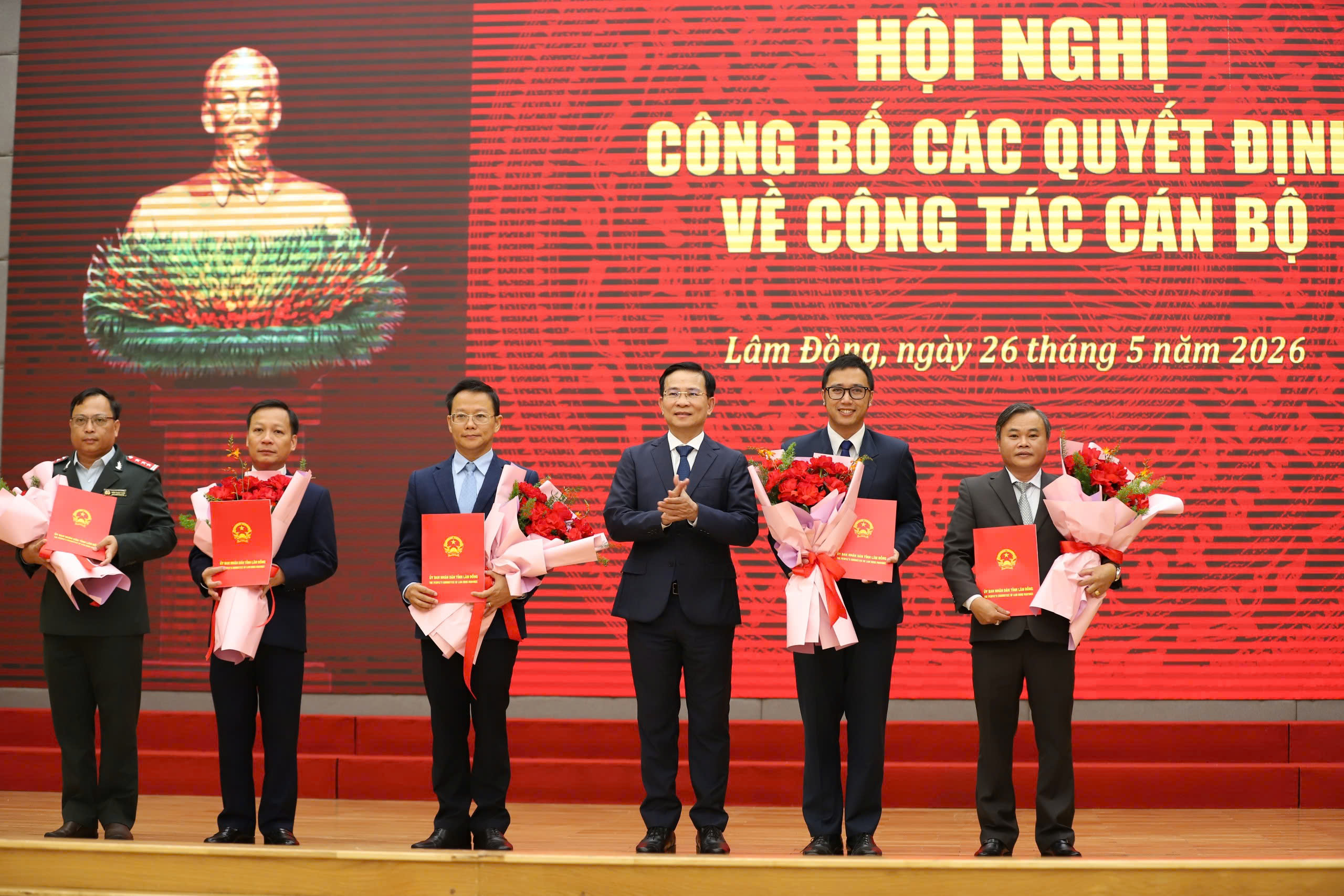 Lâm Đồng điều động, bổ nhiệm hàng loạt cán bộ chủ chốt- Ảnh 4.