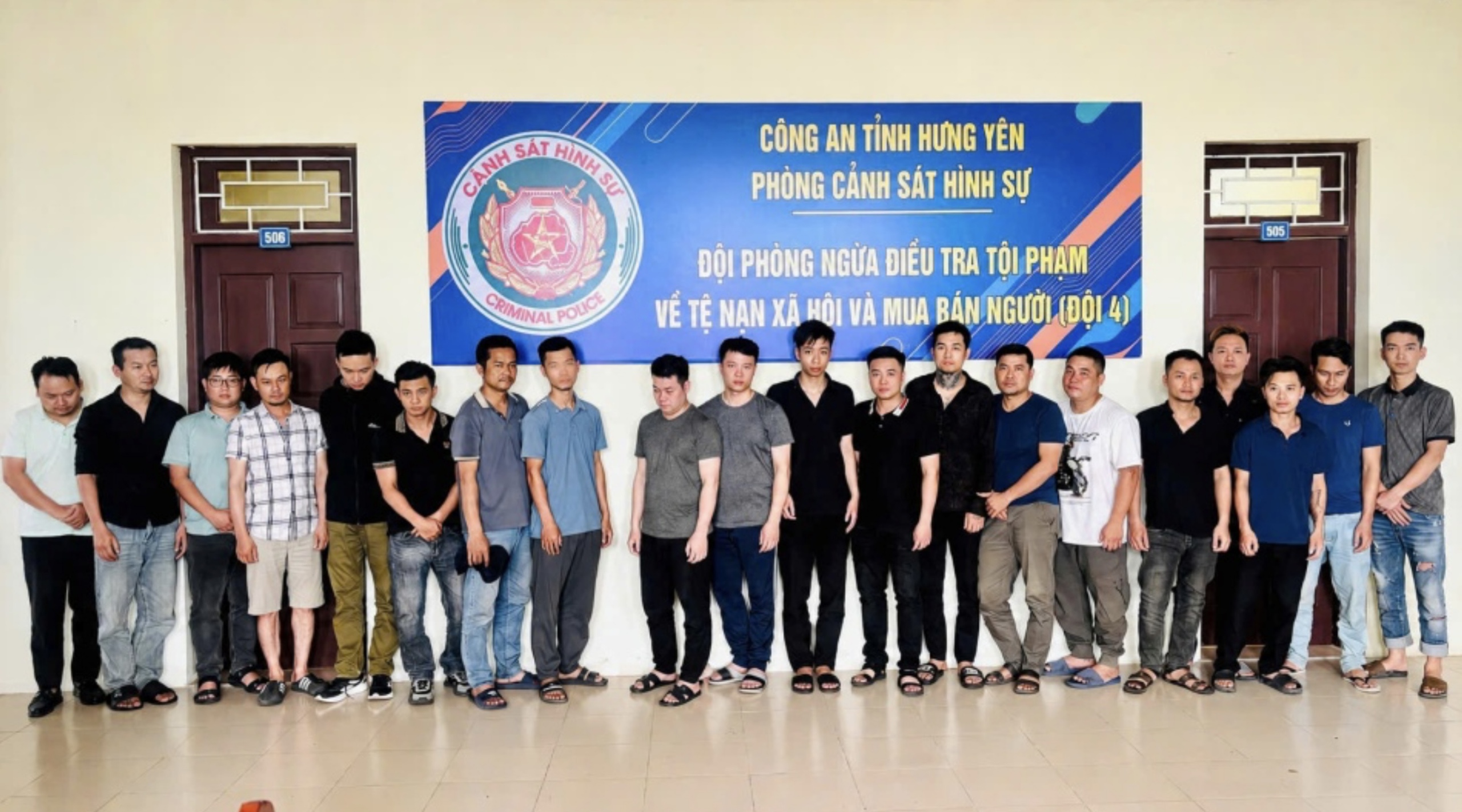Hưng Yên: Khởi tố 29 người cá độ bóng đá trên ‘OK9’ trước thềm World Cup - Ảnh 1.