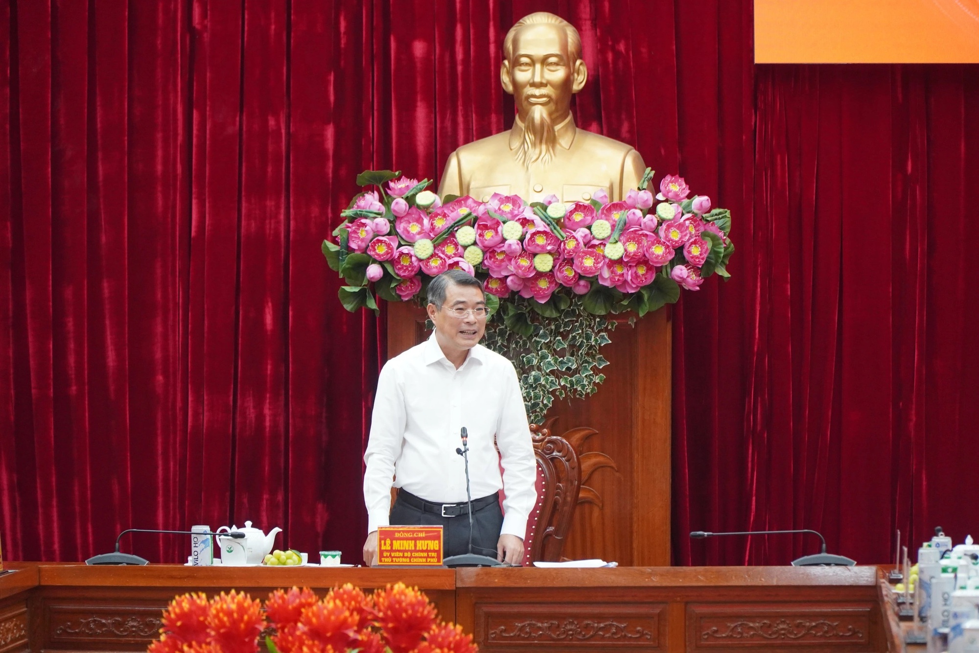 Kiện toàn bố trí cán bộ theo quan điểm “có vào, có ra” - Ảnh 1. Kiện toàn bố trí cán bộ theo quan điểm “có vào, có ra” - Ảnh 1.