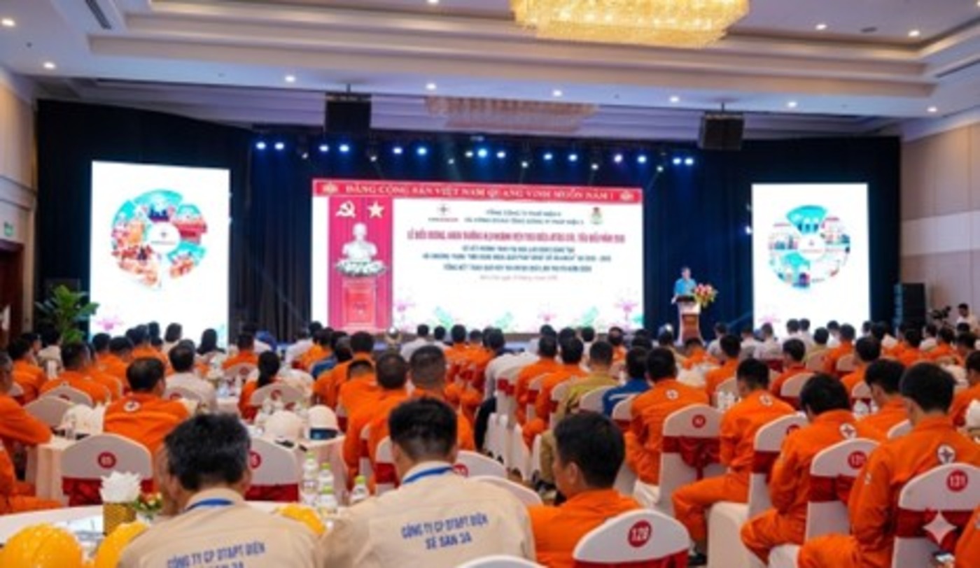 Vinh danh Người lao động ngành Điện tiêu biểu, Lao động sáng tạo, ATVSV giỏi 2 EVNGENCO3: Vinh danh Người lao động ngành Điện tiêu biểu, Lao động sáng tạo, ATVSV giỏi - Ảnh 2.