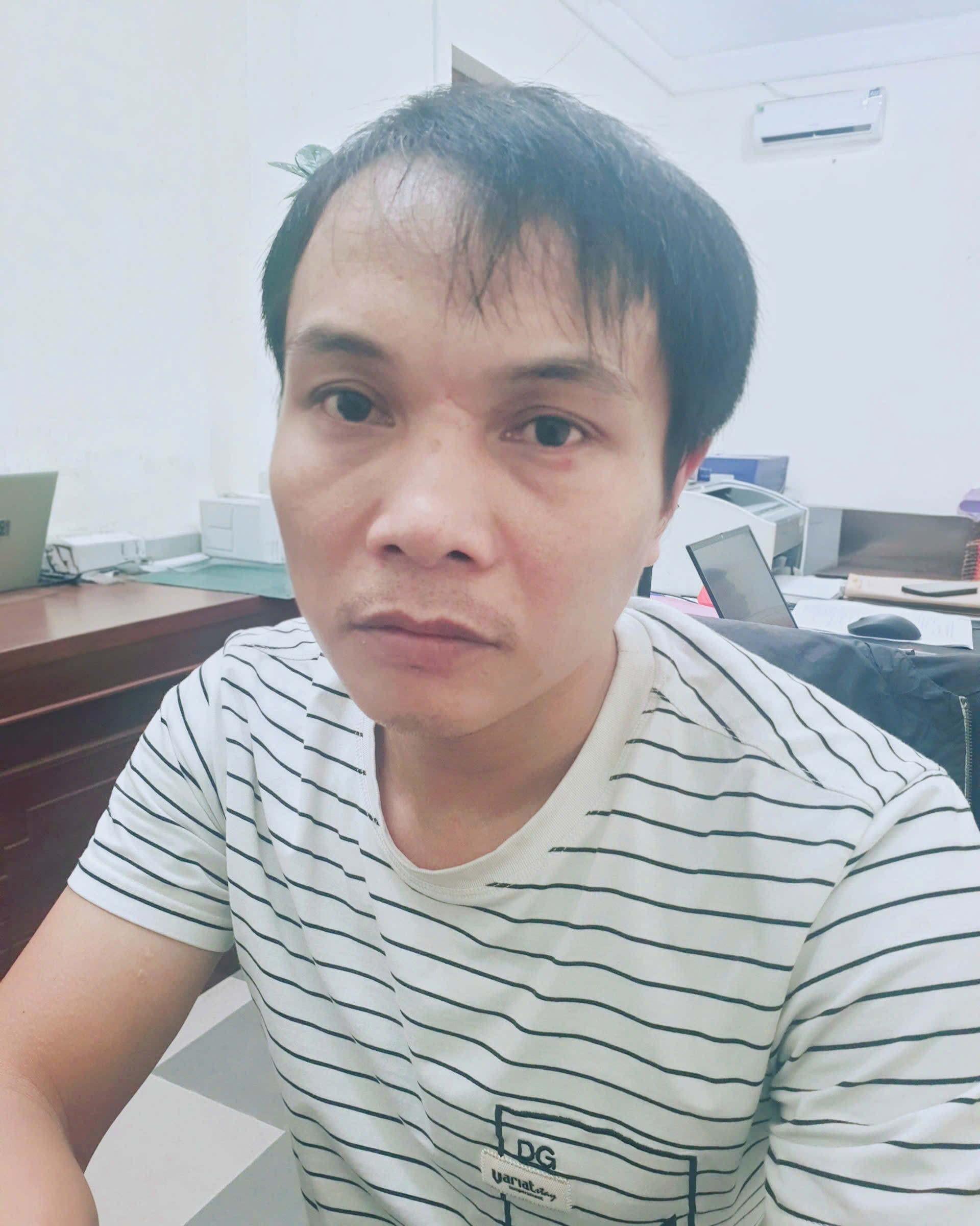 Đà Nẵng: Bắt nóng nghi phạm leo tường rào, đột nhập chùa trộm tiền công đức- Ảnh 1. Đà Nẵng: Bắt nóng nghi phạm leo tường rào, đột nhập chùa trộm tiền công đức- Ảnh 1.