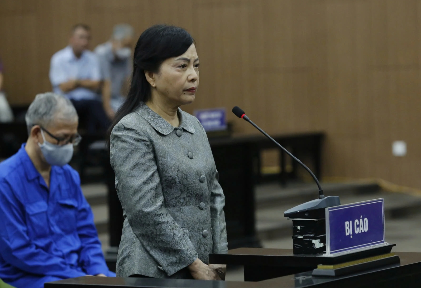 Bà Nguyễn Thị Kim Tiến bị tuyên phạt 6 năm tù, phải bồi thường hơn 108 tỉ đồng- Ảnh 1. Bà Nguyễn Thị Kim Tiến bị tuyên phạt 6 năm tù, phải bồi thường hơn 108 tỉ đồng- Ảnh 1.