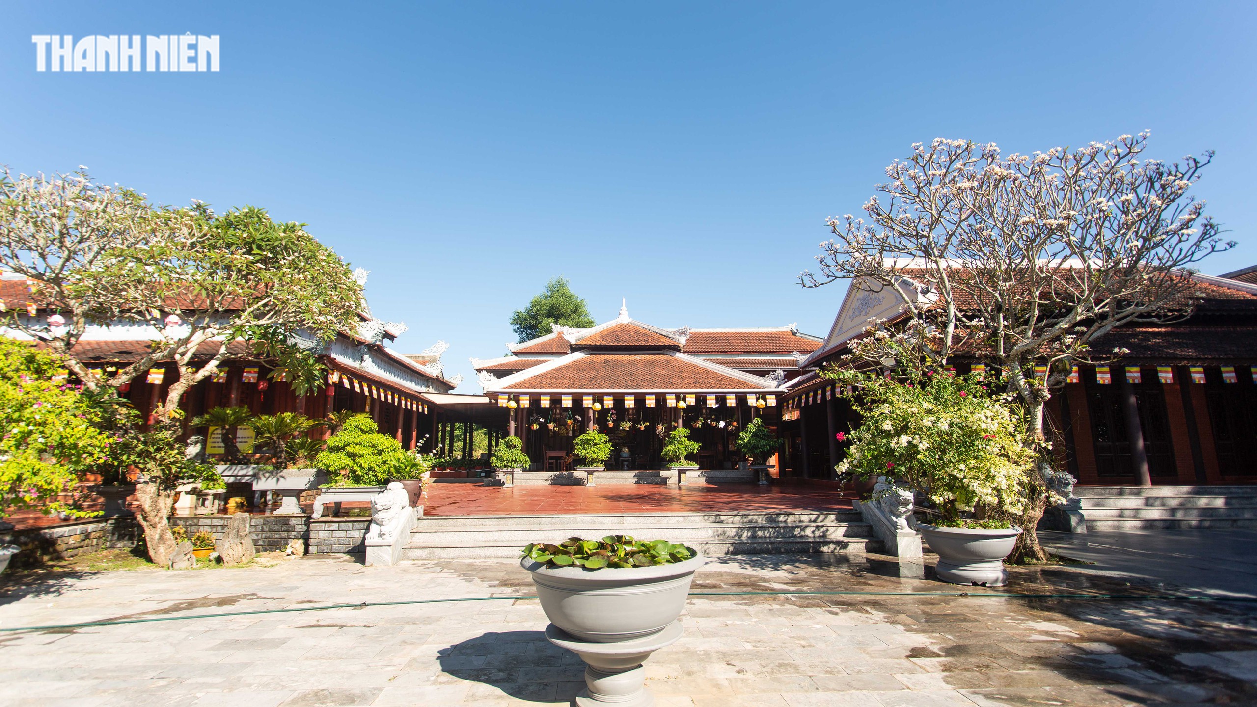 Ngôi chùa cổ bên bờ Thạch Hãn nhiều lần 'hồi sinh' sau chiến tranh- Ảnh 3. Ngôi chùa cổ bên bờ Thạch Hãn nhiều lần 'hồi sinh' sau chiến tranh- Ảnh 3.