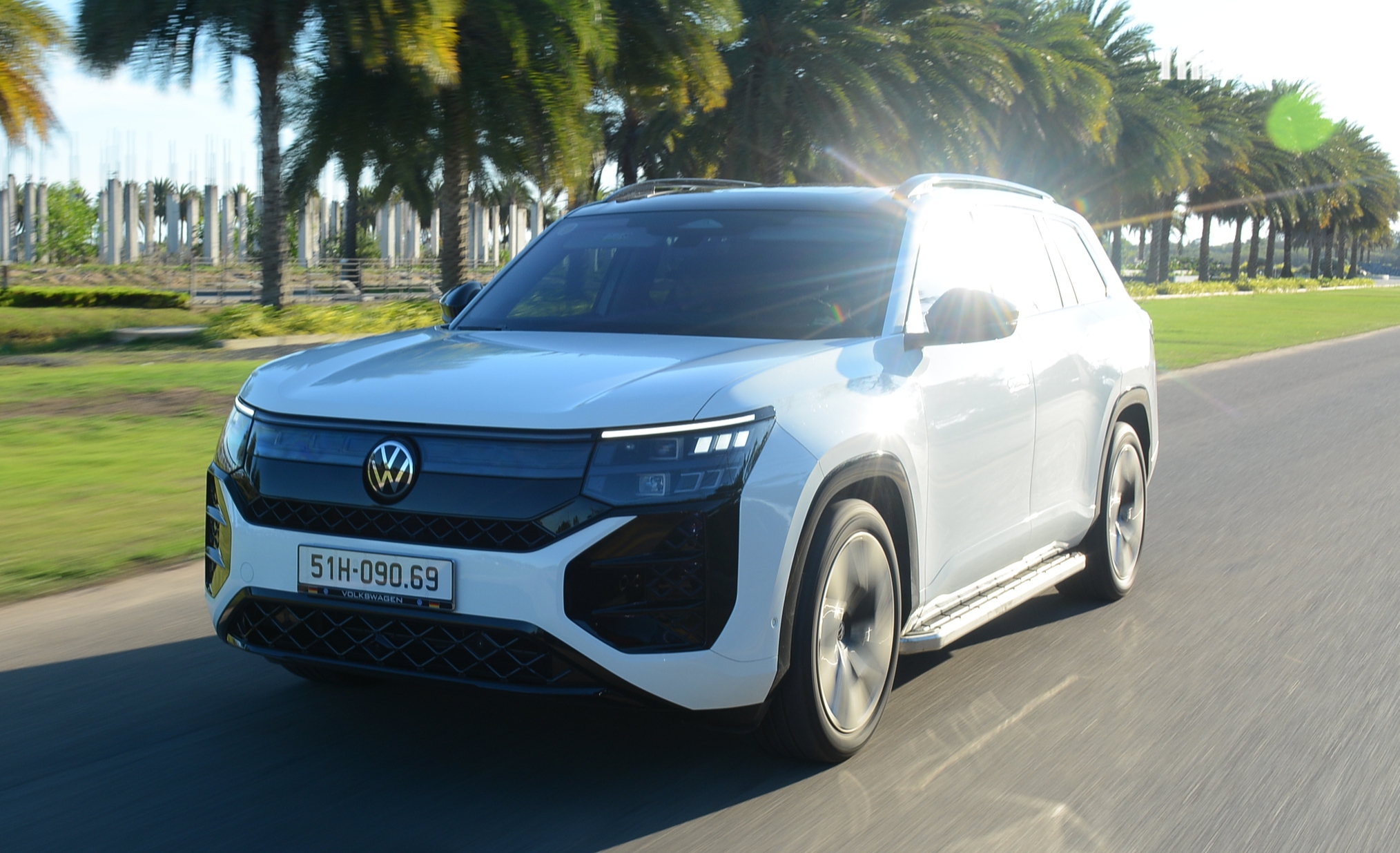 Cảm nhận chiếc SUV tiền tỉ Volkswagen Teramont Pro Max qua hành trình gần 400 km - Ảnh 12.