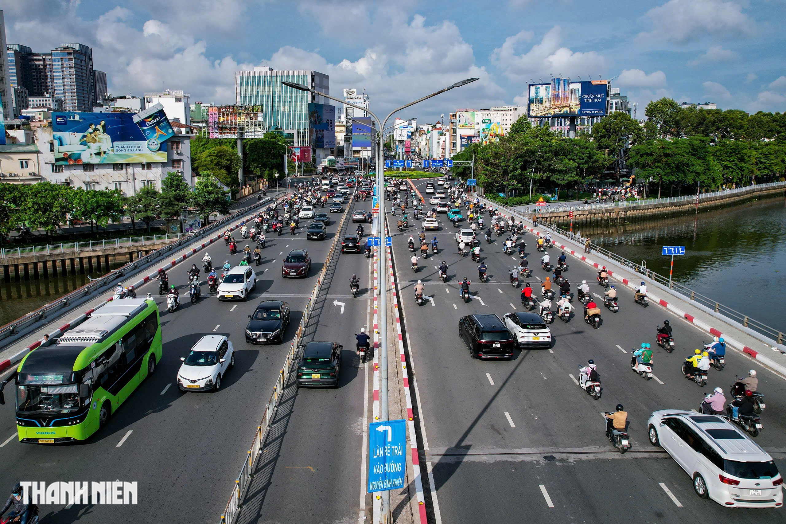 Vòng xoay Điện Biên Phủ bớt kẹt xe khi mở thêm làn rẽ trái - Ảnh 3.