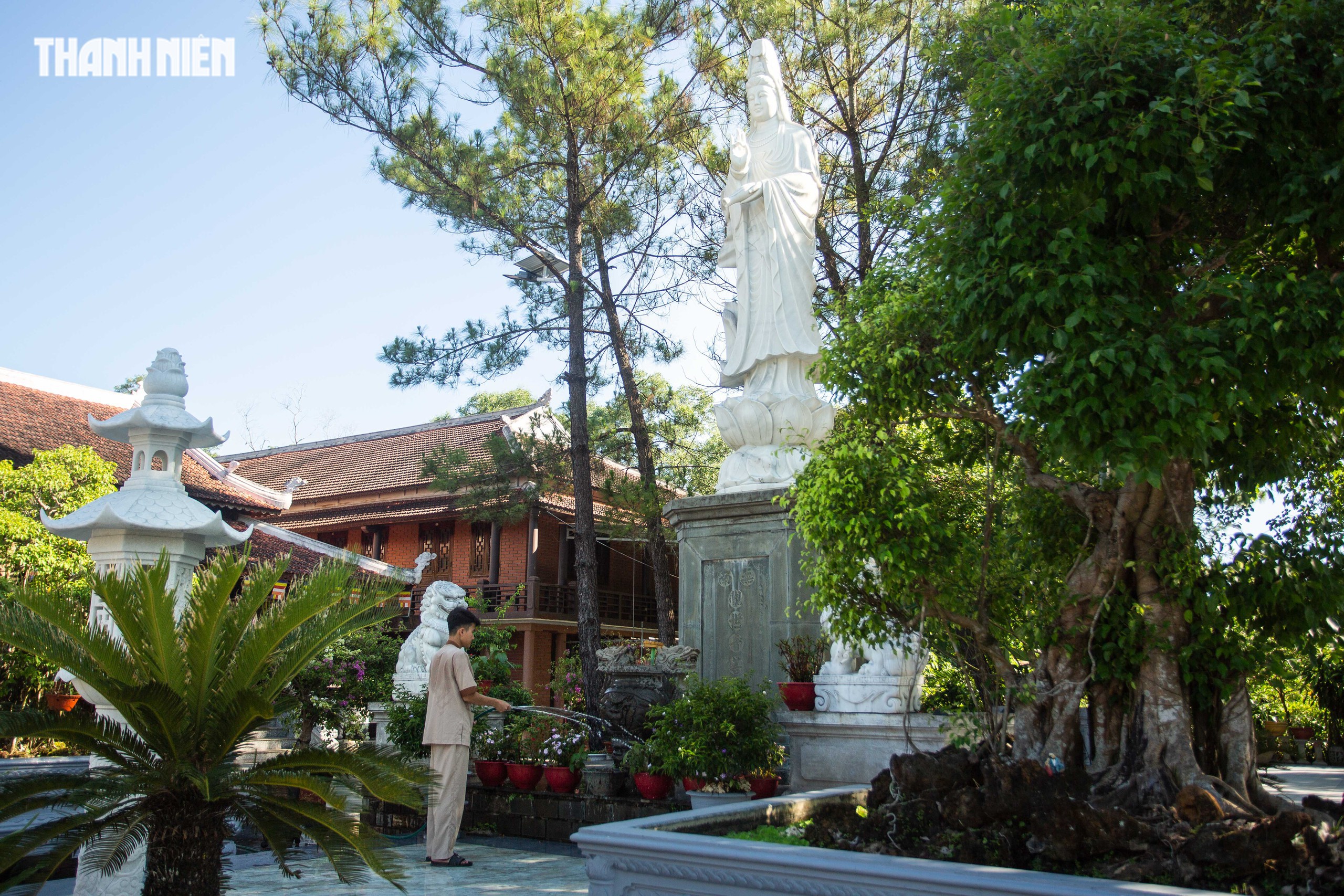 Ngôi chùa cổ bên bờ Thạch Hãn nhiều lần 'hồi sinh' sau chiến tranh- Ảnh 11. Ngôi chùa cổ bên bờ Thạch Hãn nhiều lần 'hồi sinh' sau chiến tranh- Ảnh 11.