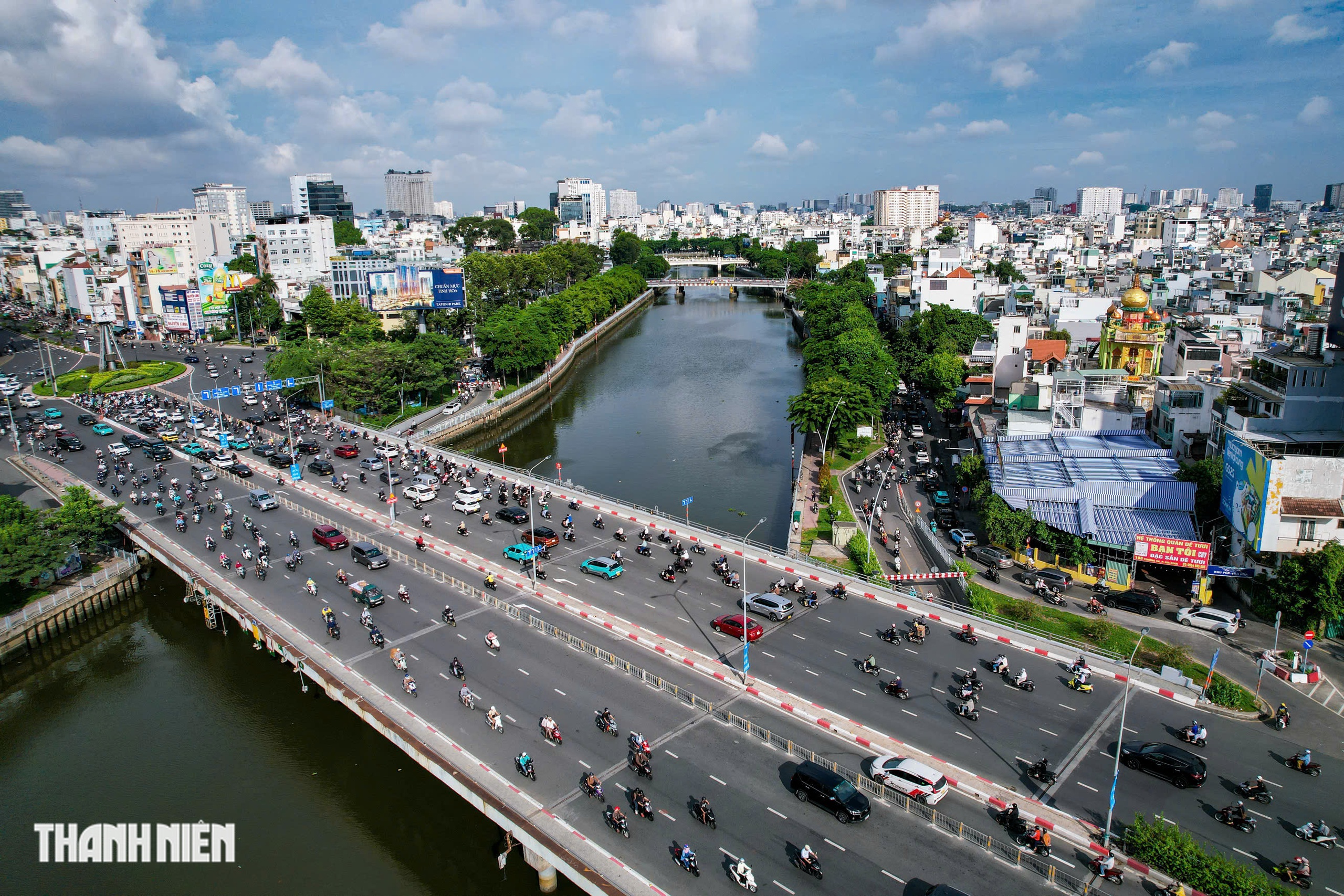 Vòng xoay Điện Biên Phủ bớt kẹt xe khi mở thêm làn rẽ trái - Ảnh 7.