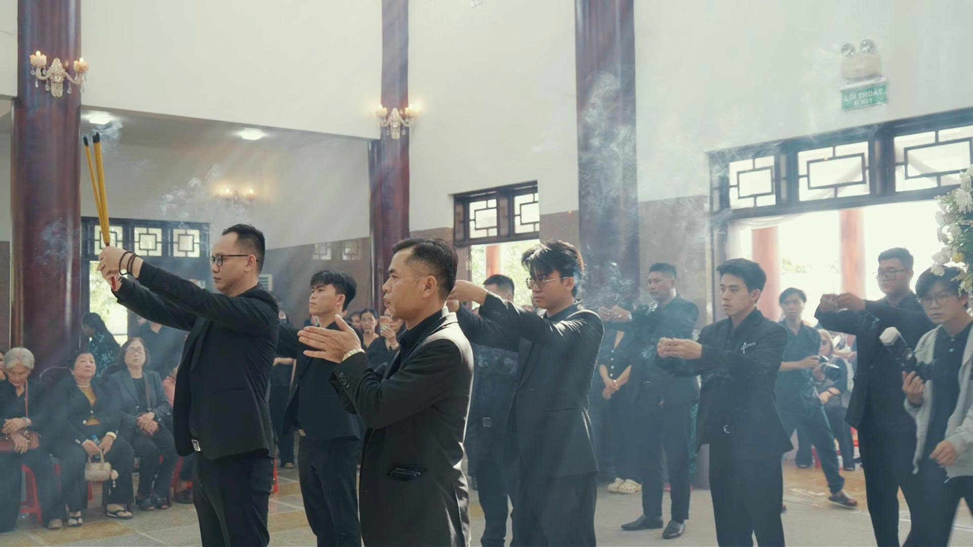 Gói ghém hành trang trăm tuổi: Xu hướng ‘chủ động’ để lại an yên - Ảnh 2.