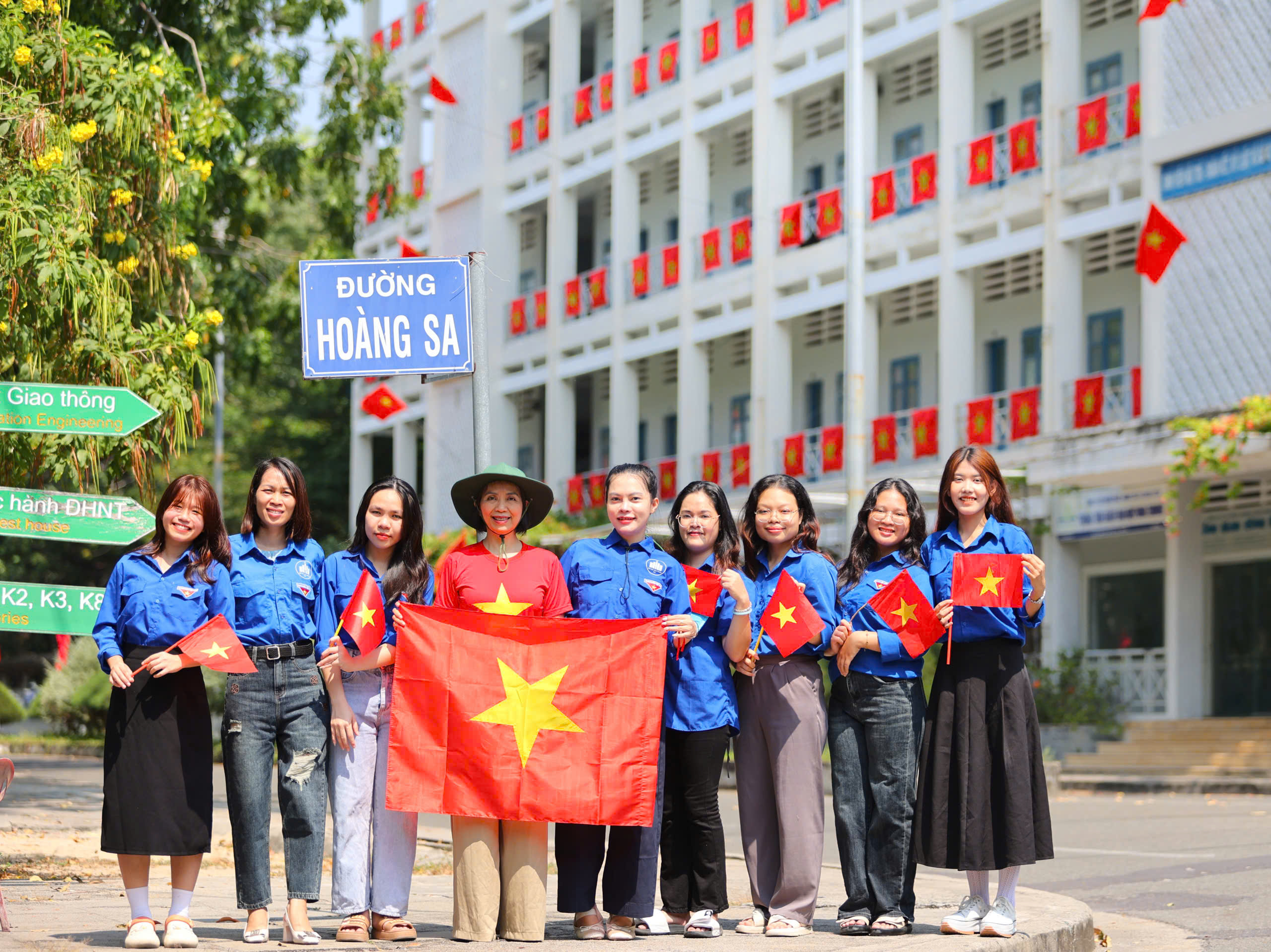 Trường ĐH Nha Trang kỷ niệm 50 năm tại Khánh Hòa với chuỗi sự kiện lớn - Ảnh 5.