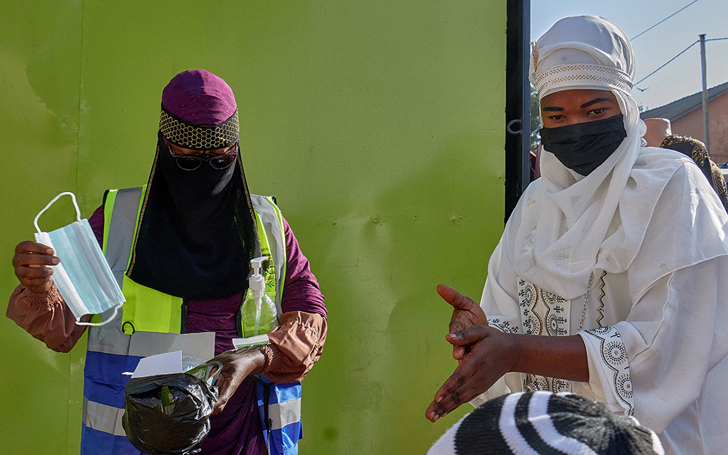 Mỹ đổi cách xử lý dịch Ebola - Ảnh 1.