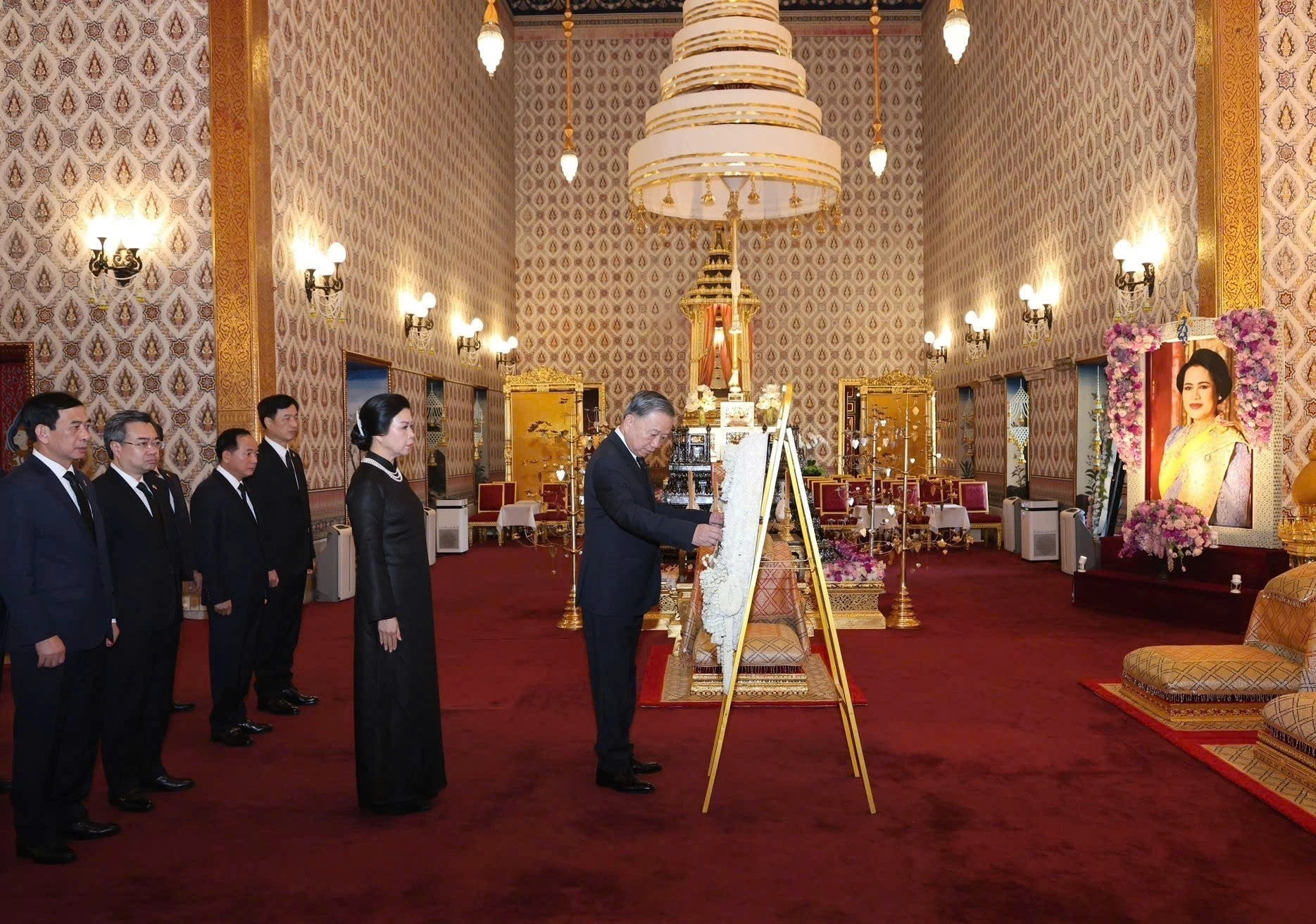 Tổng Bí thư, Chủ tịch nước Tô Lâm hội kiến Nhà vua Thái Lan- Ảnh 2. Tổng Bí thư, Chủ tịch nước Tô Lâm hội kiến Nhà vua Thái Lan- Ảnh 2.