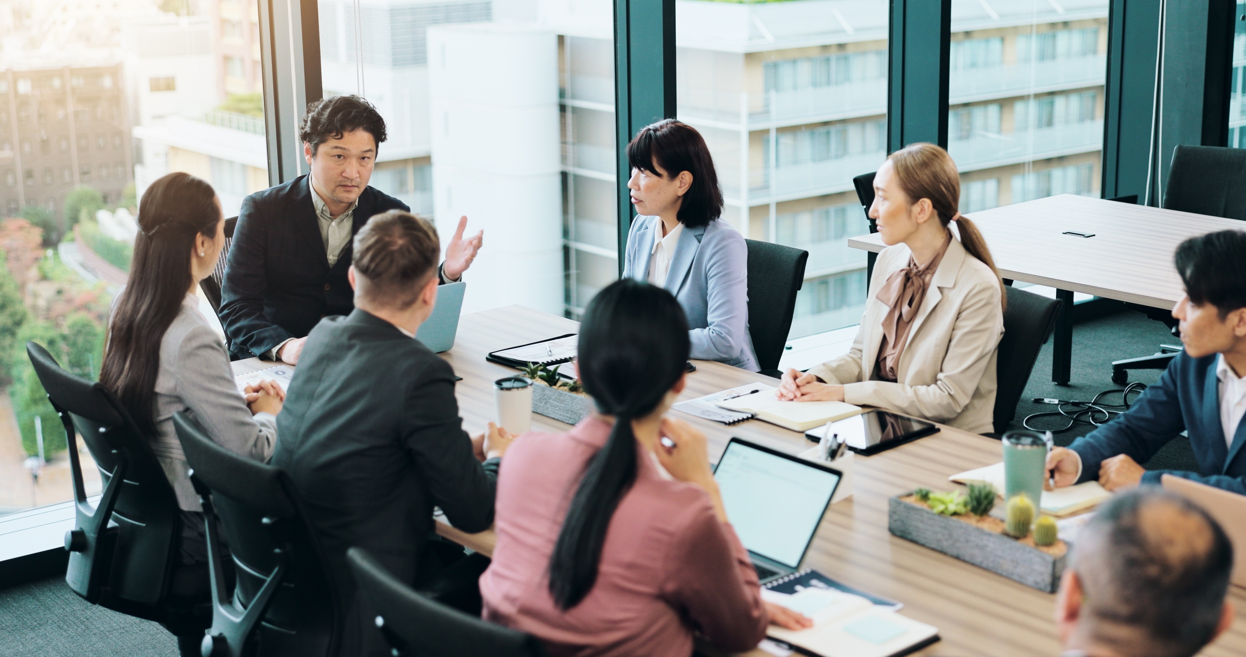 Kiến tạo không gian phát triển mới, thu hút nguồn nhân lực chất lượng cao - Ảnh 2.