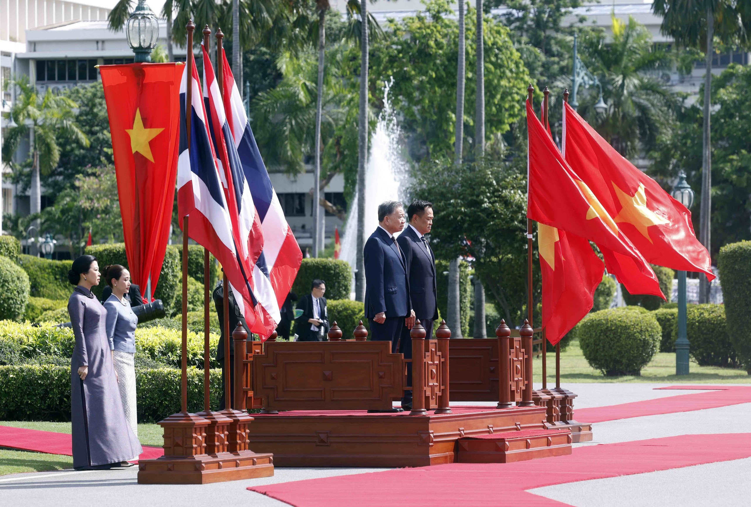 Lễ đ&oacute;n Tổng B&iacute; thư, Chủ tịch nước T&ocirc; L&acirc;m thăm ch&iacute;nh thức Th&aacute;i Lan- Ảnh 2.