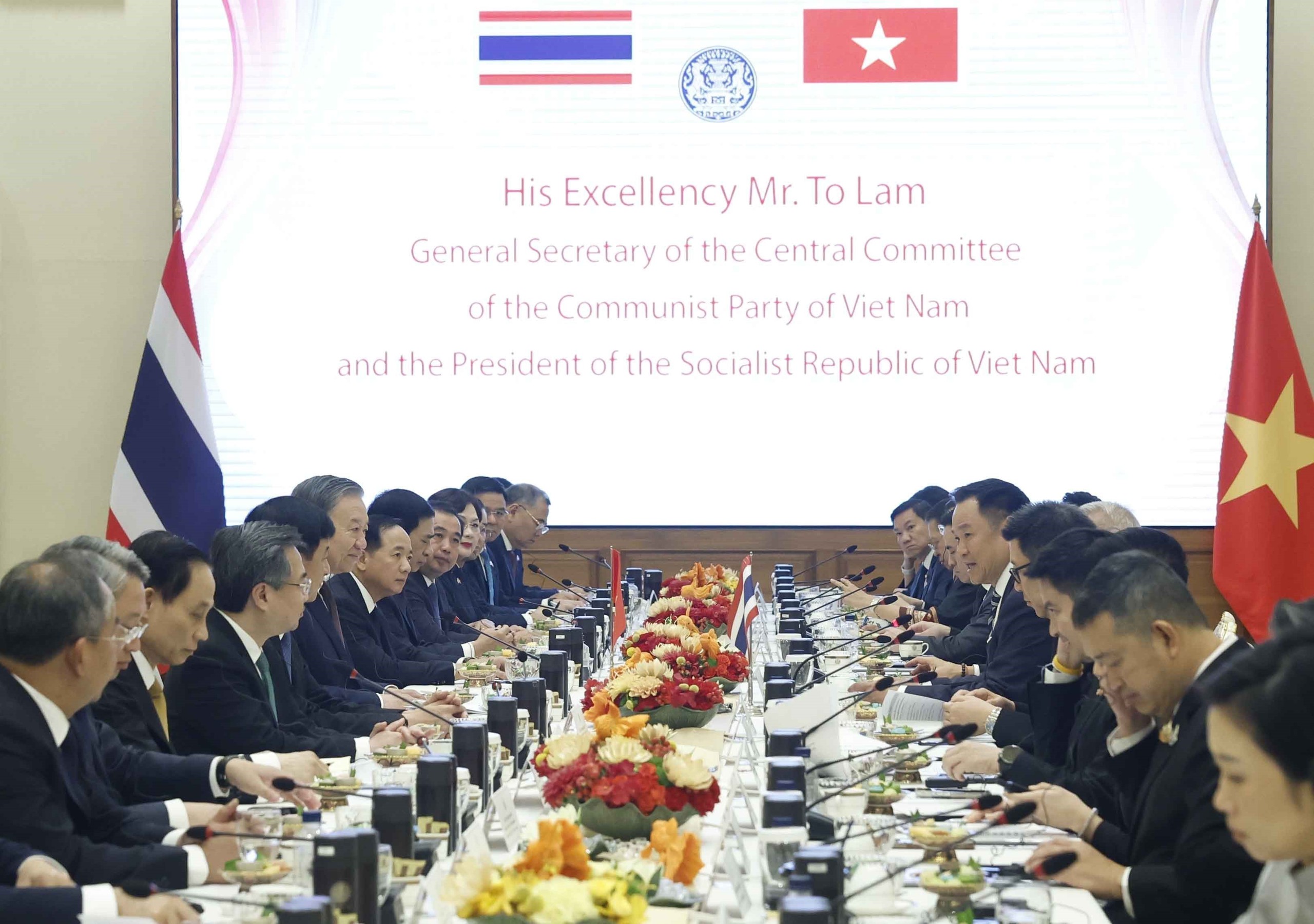 Việt Nam - Thái Lan thắt chặt hợp tác an ninh, kinh tế và công nghệ mới- Ảnh 2. Việt Nam - Thái Lan thắt chặt hợp tác an ninh, kinh tế và công nghệ mới- Ảnh 2.