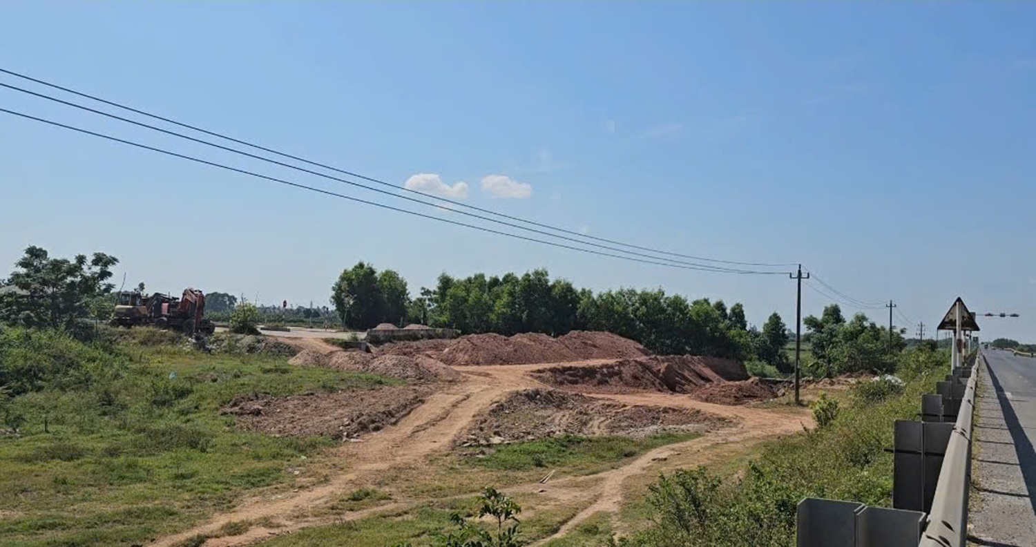 Mở nút giao 'đắp chiếu' nhiều năm, các bên liên quan đã phát sinh tố cáo - Ảnh 1.