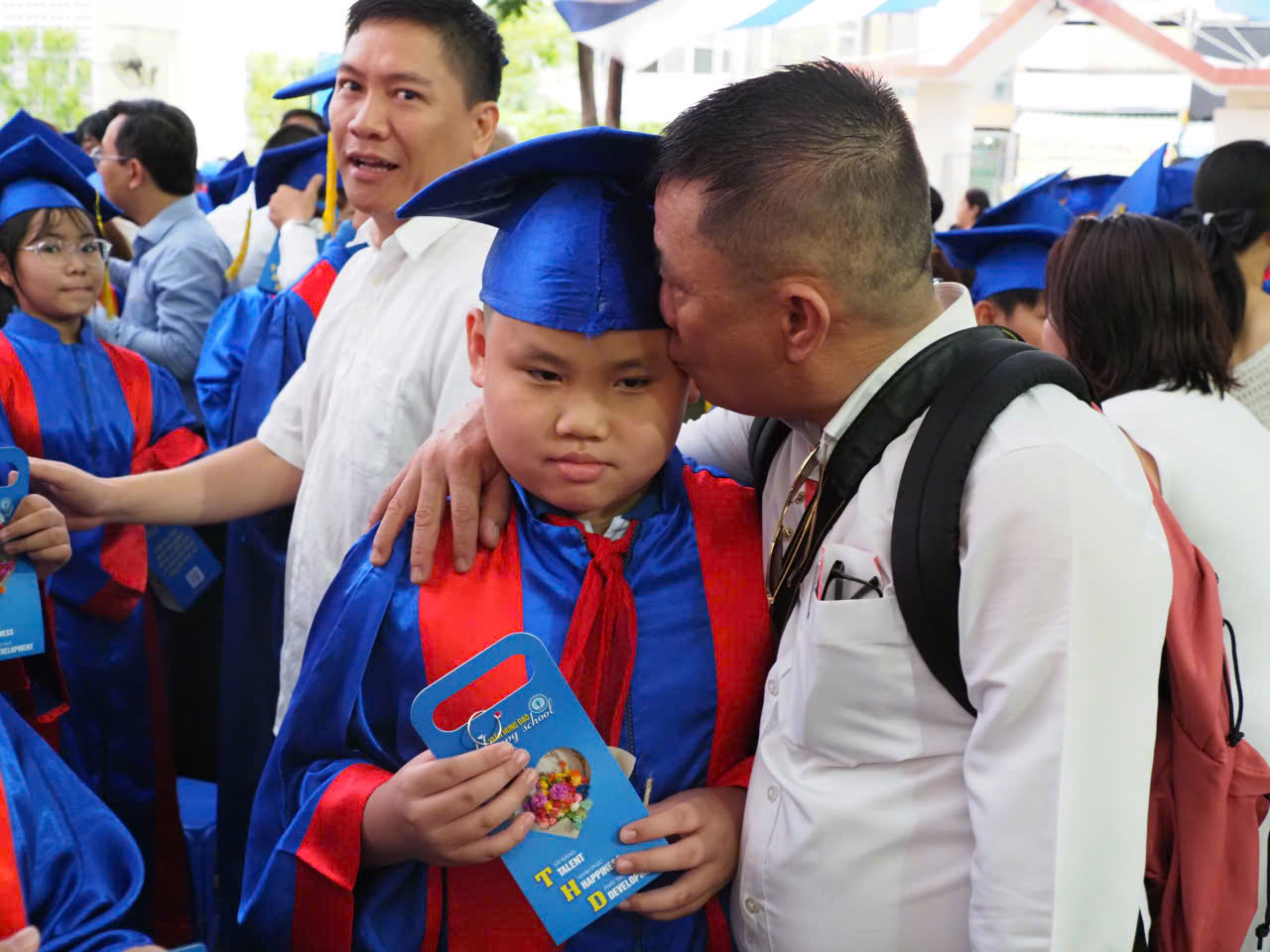 Lứa học sinh vào lớp 1 đúng đại dịch Covid-19 nay đã hoàn thành tiểu học - Ảnh 9.