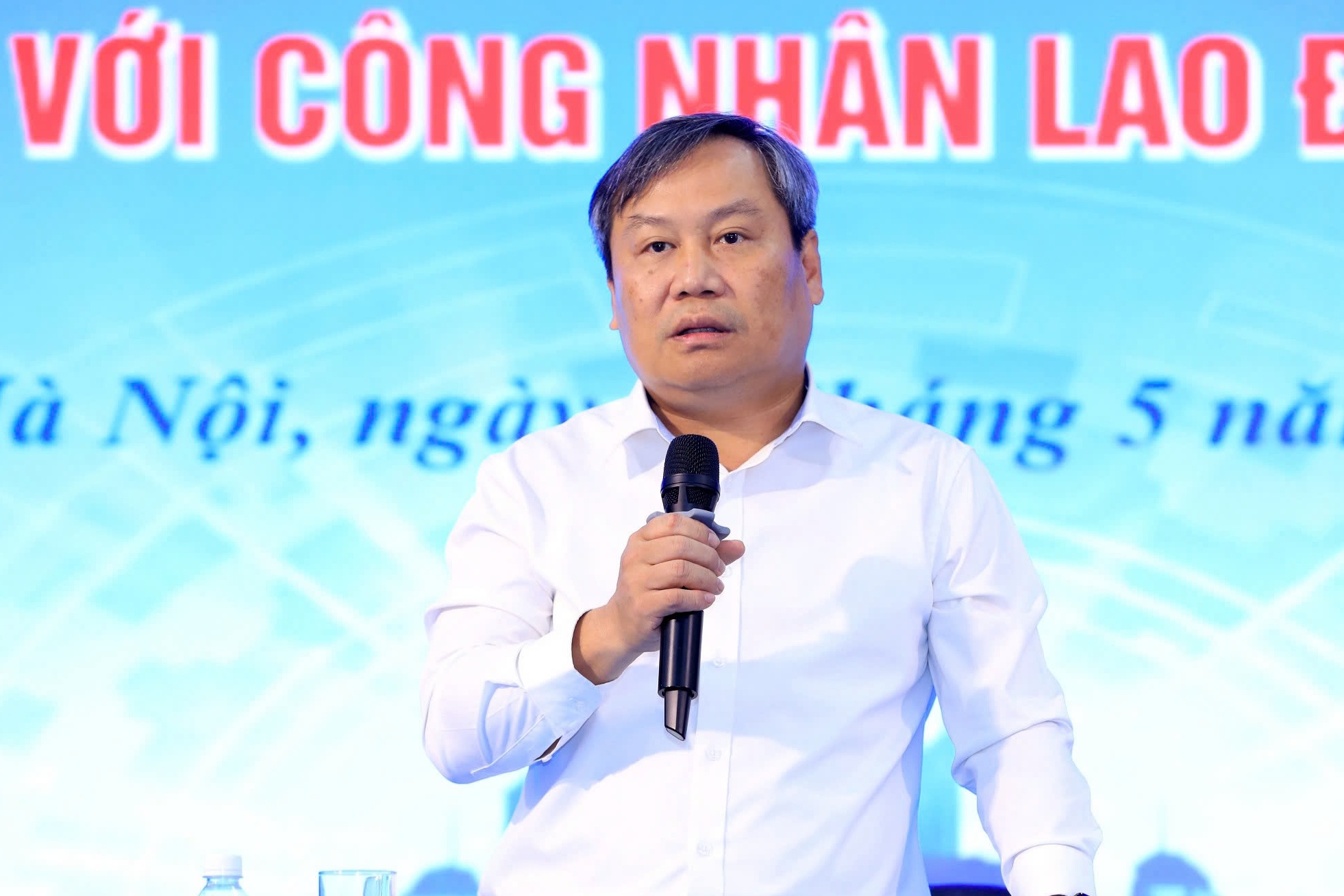 Chủ tịch Hà Nội: Nhà ở không phải chỉ phục vụ kinh doanh bất động sản- Ảnh 2.