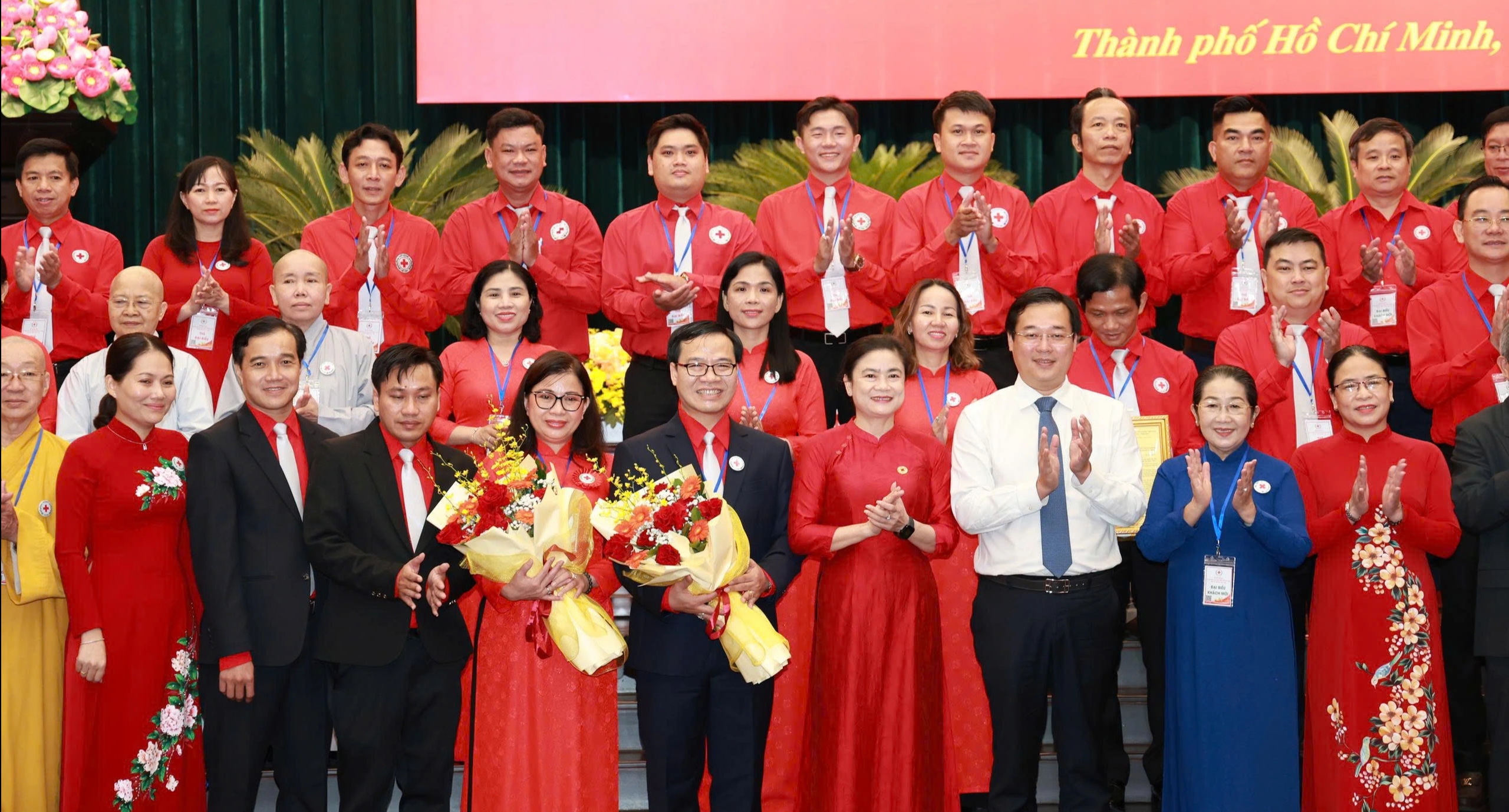 Ông Nguyễn Minh Nhựt tái đắc cử Chủ tịch Hội Chữ thập đỏ Việt Nam TP.HCM- Ảnh 2.