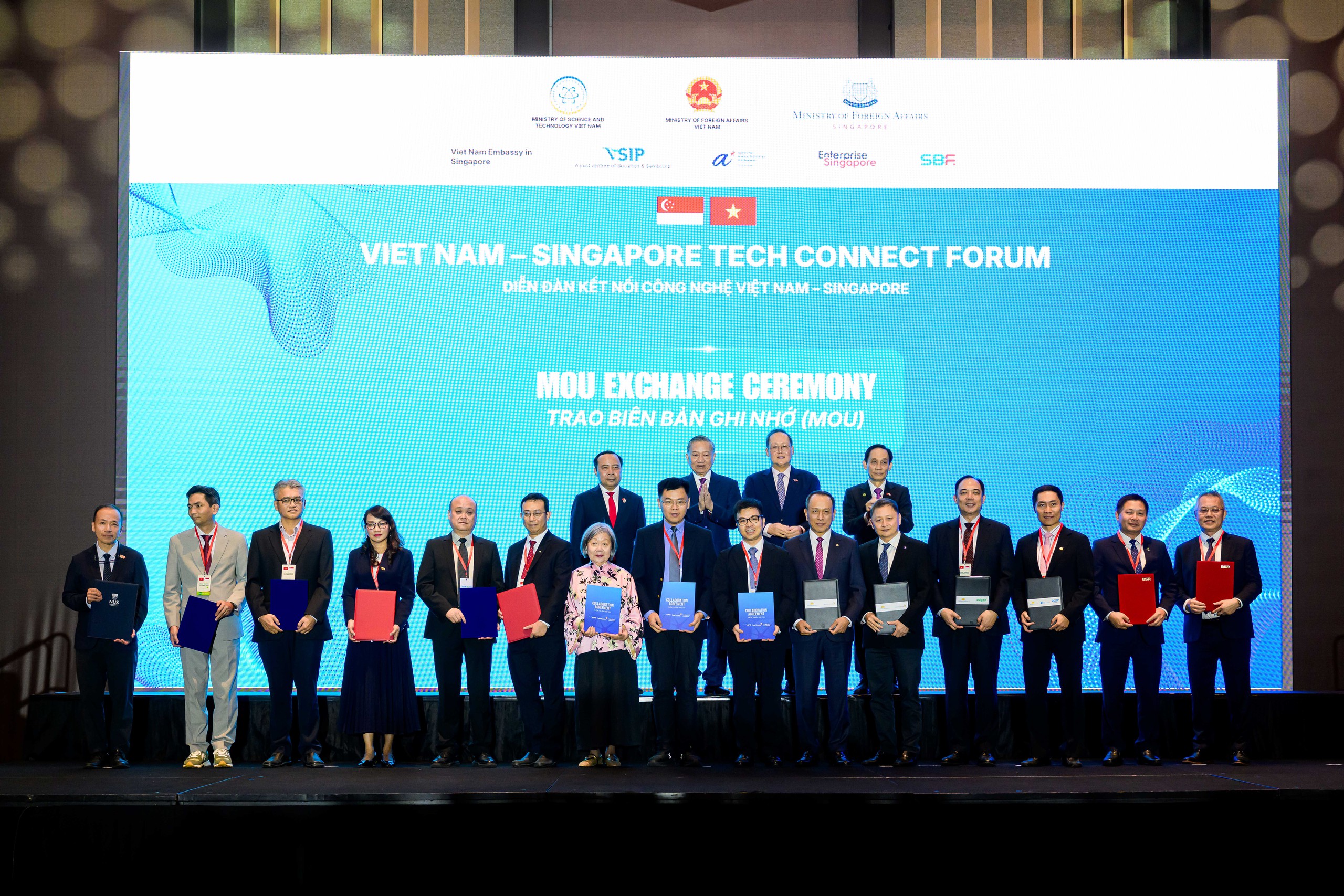 VIFC-HCM, Touchstone Partners và Quỹ Temasek Foundation ký kết thỏa thuận hợp tác chiến lược- Ảnh 1. VIFC-HCM, Touchstone Partners và Quỹ Temasek Foundation ký kết thỏa thuận hợp tác chiến lược- Ảnh 1.