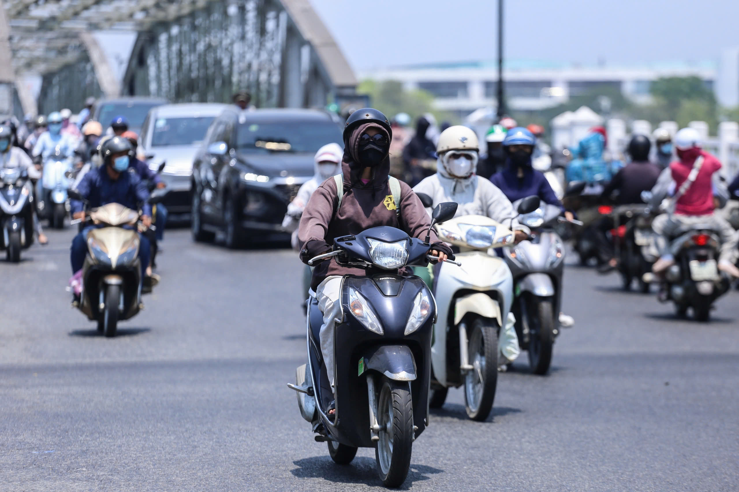 Nam bộ sắp vào mùa mưa, miền Bắc và miền Trung chuẩn bị đón nắng nóng- Ảnh 2.