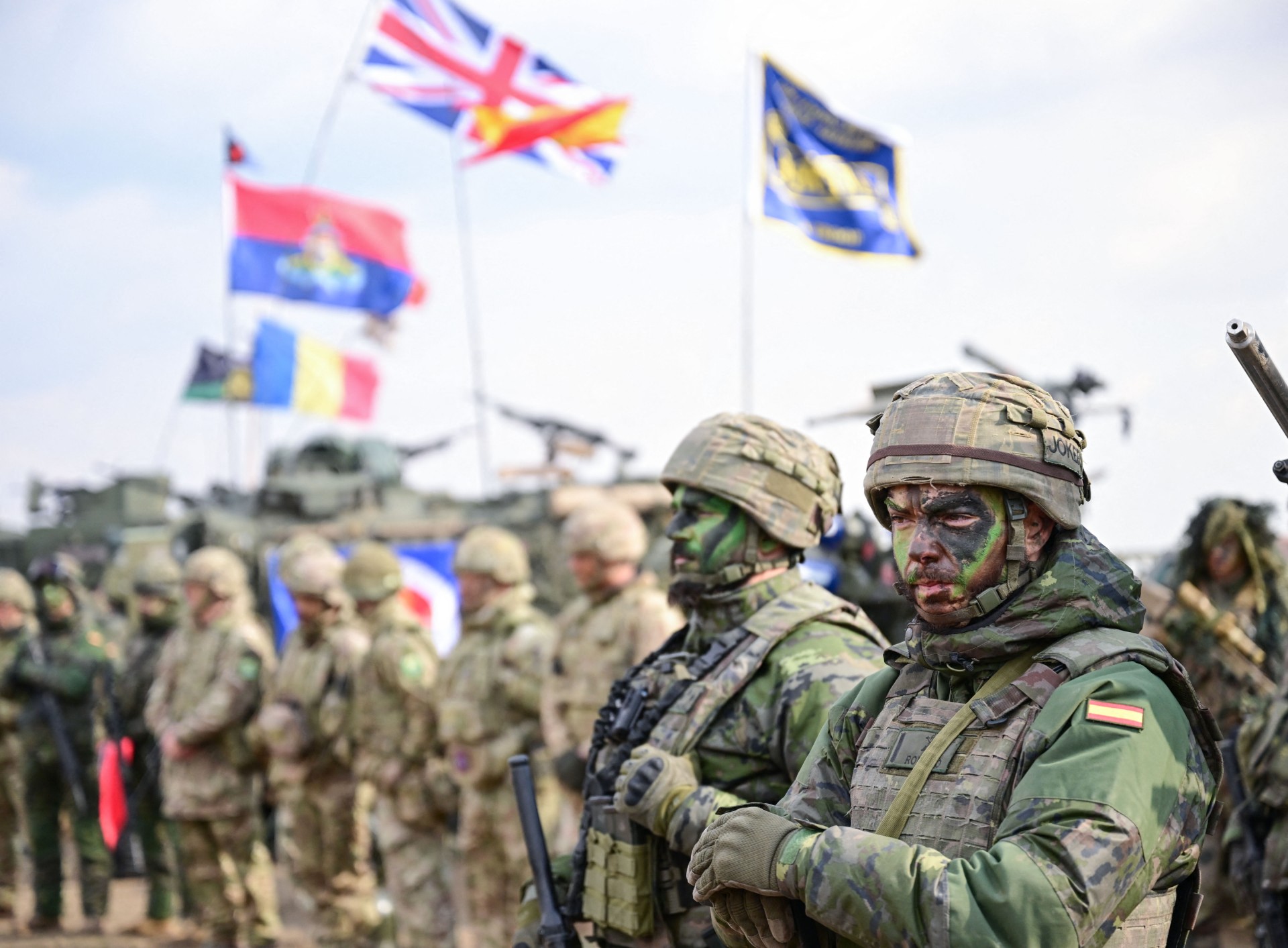 Chiến sự Ukraine ngày 1.530: Ukraine tập kích cảng dầu Nga, Moscow cảnh báo giá năng lượng - Ảnh 3.