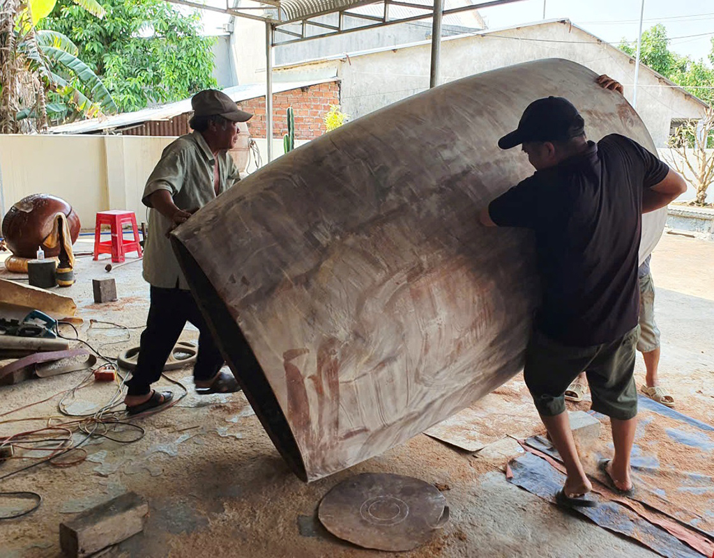 Gia tộc 8 đời làm trống khổng lồ- Ảnh 5.